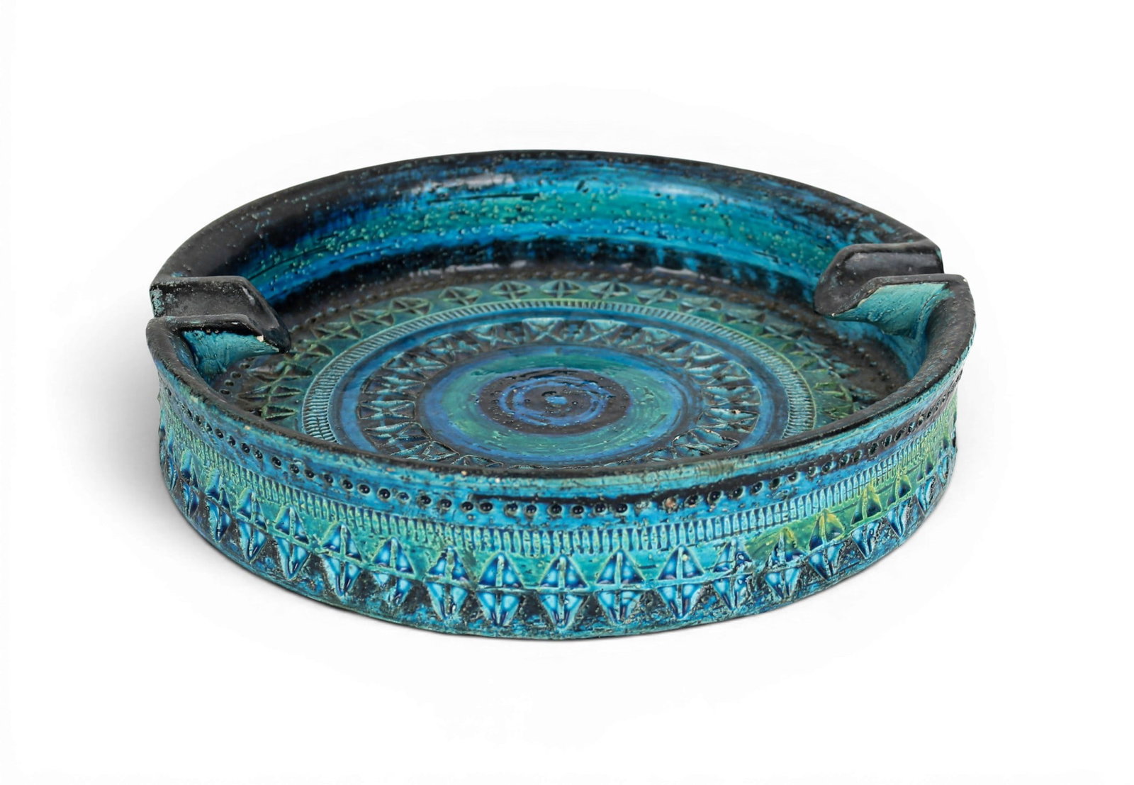 Mid Century Aldo Londi Bitossi Blue Italian Art Pottery Ashtray: Description: A Large mid century art pottery ashtray in blue and green tones. Markings & Inscriptions: Marked Date: Mid 20th century Maker: Bitossi Dimensions: 2.75" x 9.5". Provenance: From a Bucks C