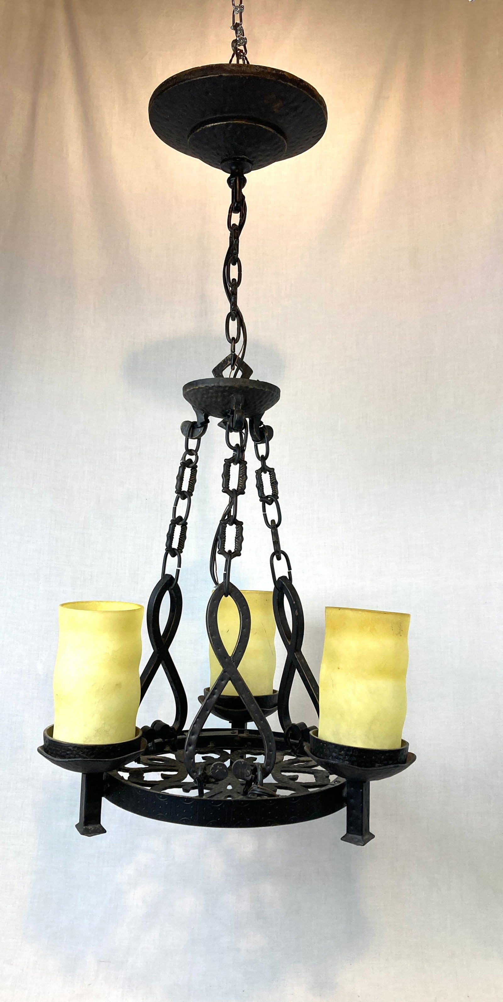 Modern "Quoizel" cast iron 3 shade chandelier (1 of 2)