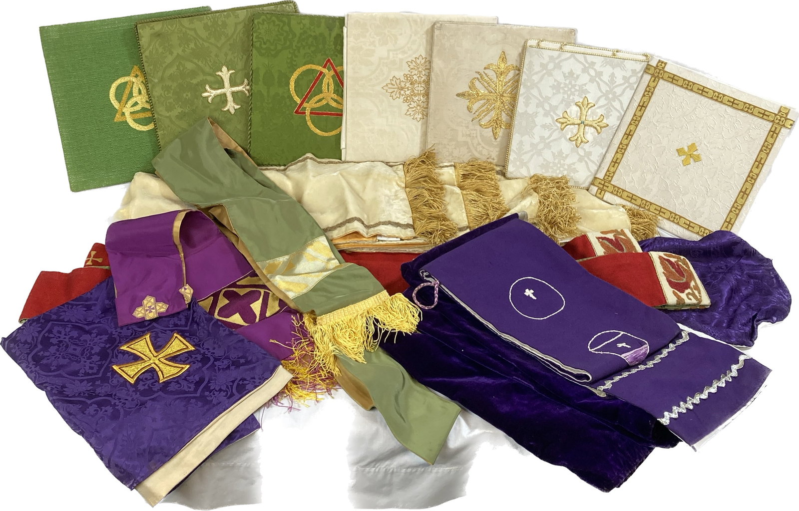 Set of 20 church linens and liturgical items: Set of 20 church linens and liturgical items