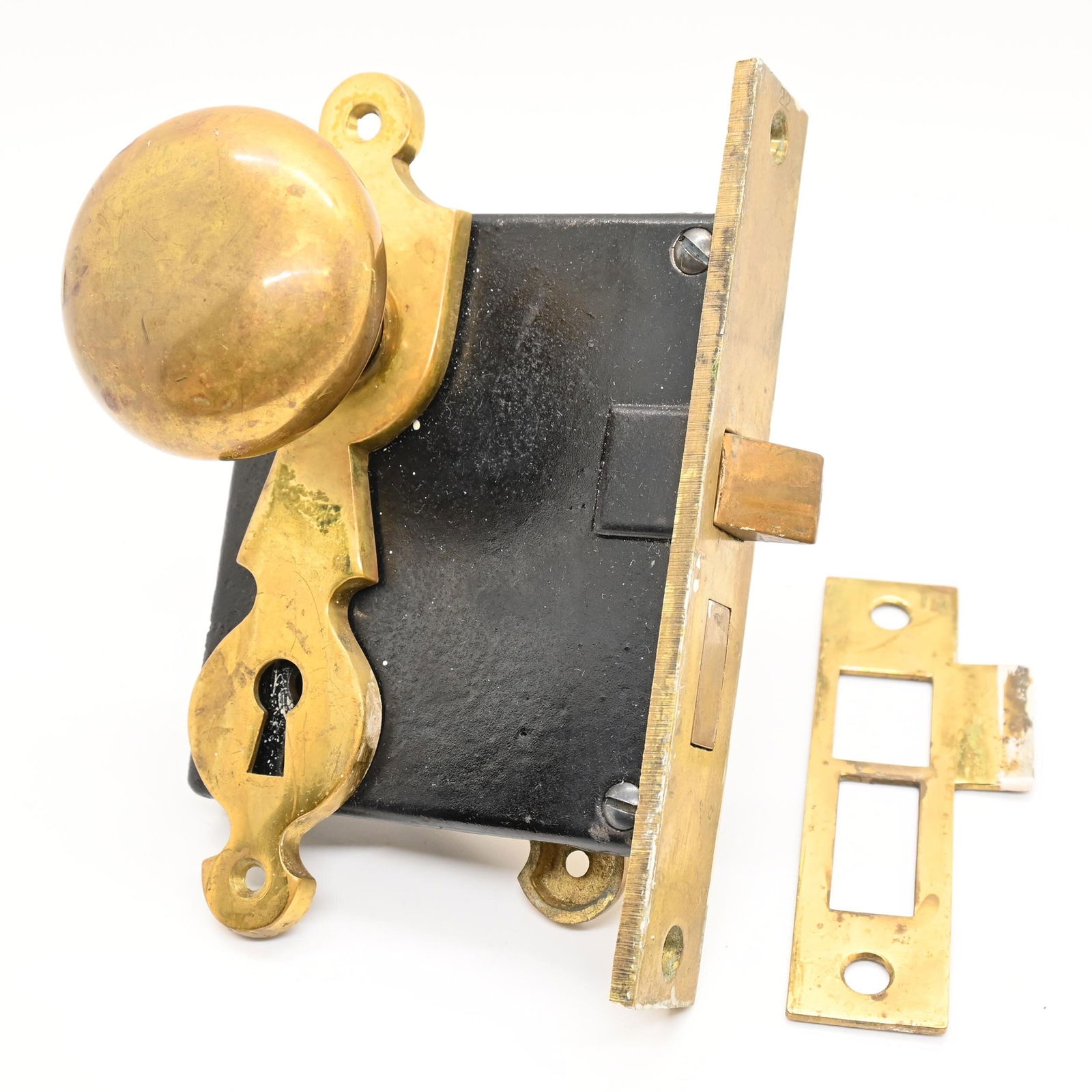 Set of six colonial brass locksets complete (1 of 2)