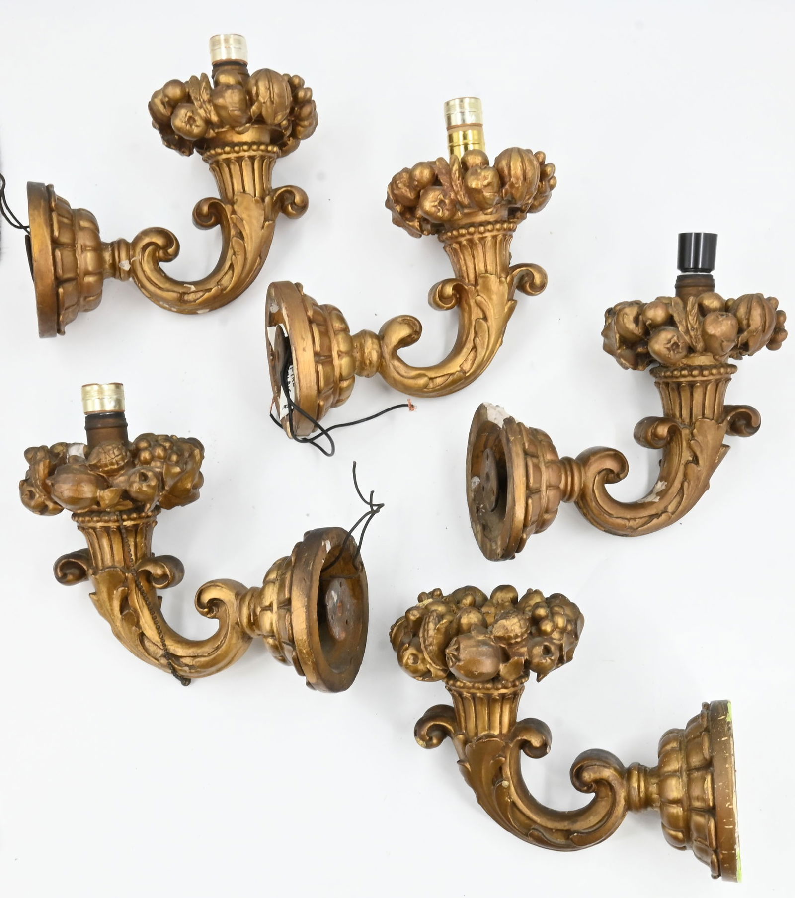 Set of five gilt gesso single barebulb sconces (1 of 19)