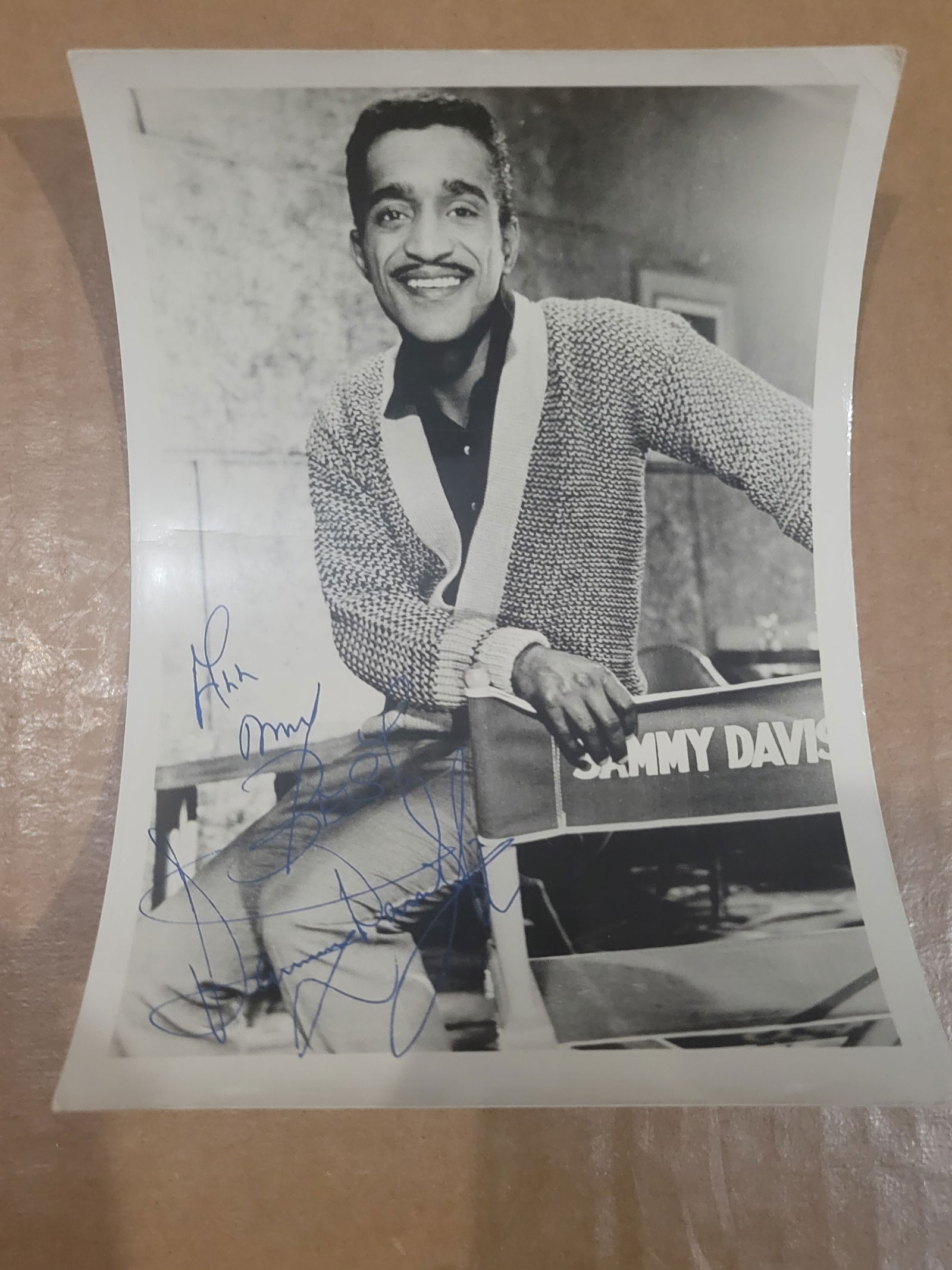 Signed Sammy Davis Jr Black And White Photo Autograph (1 of 3)
