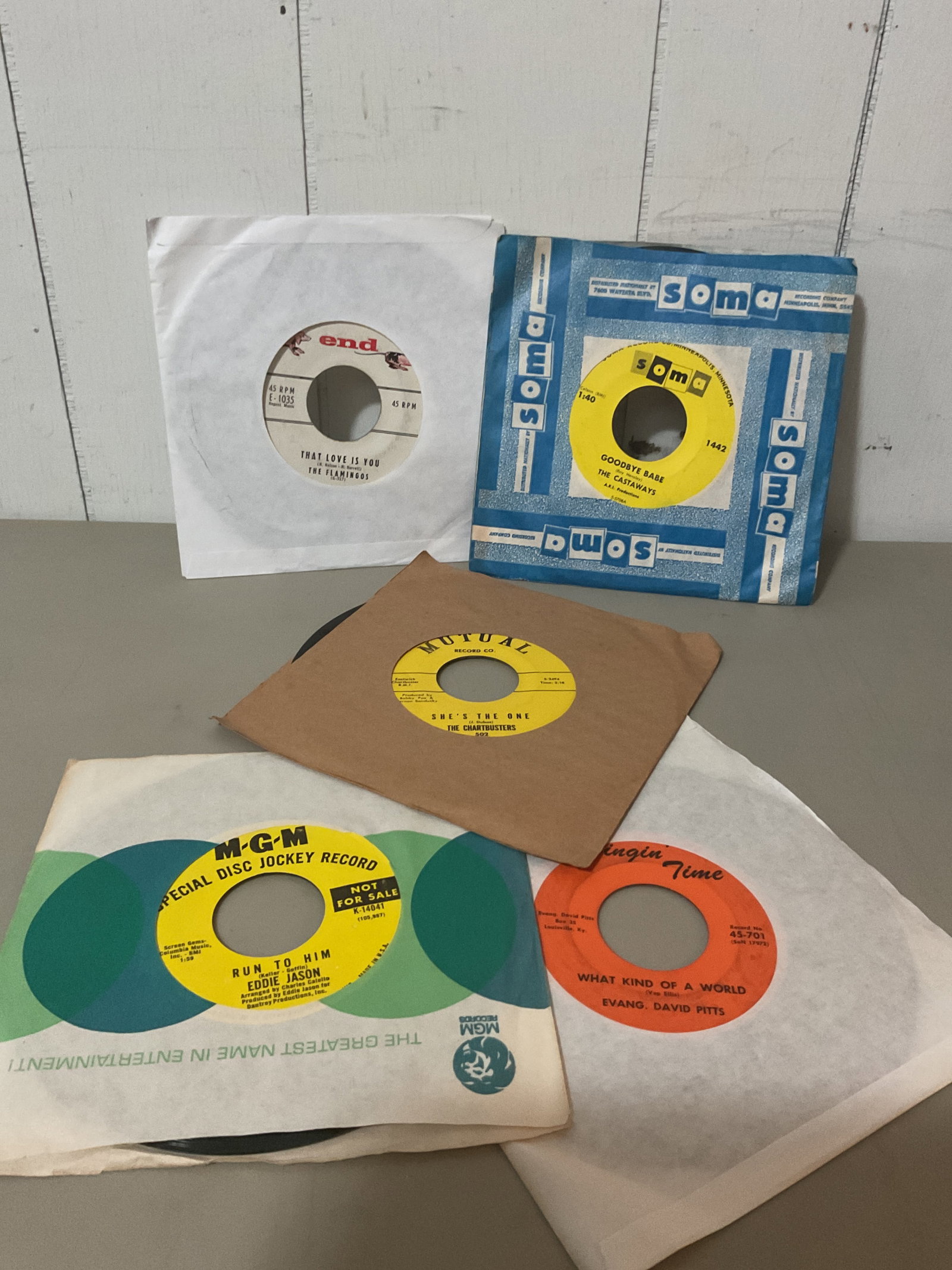 Lot of 45 rpm vinyl records: All play and are in VG-EXC condition