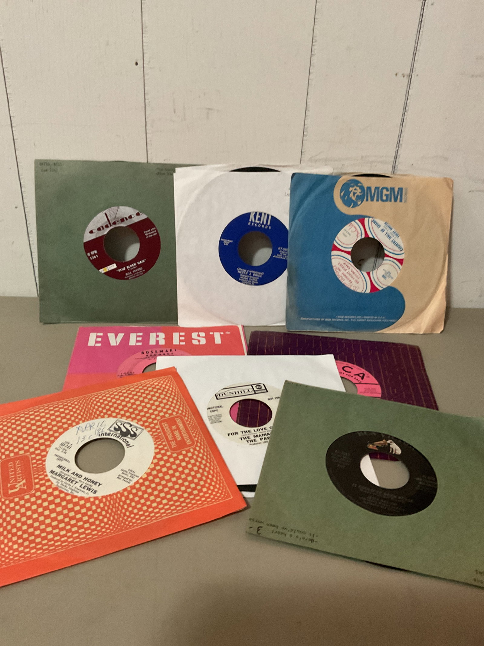 Lot of 45 rpm vinyl records: All play and are in VG-EXC condition