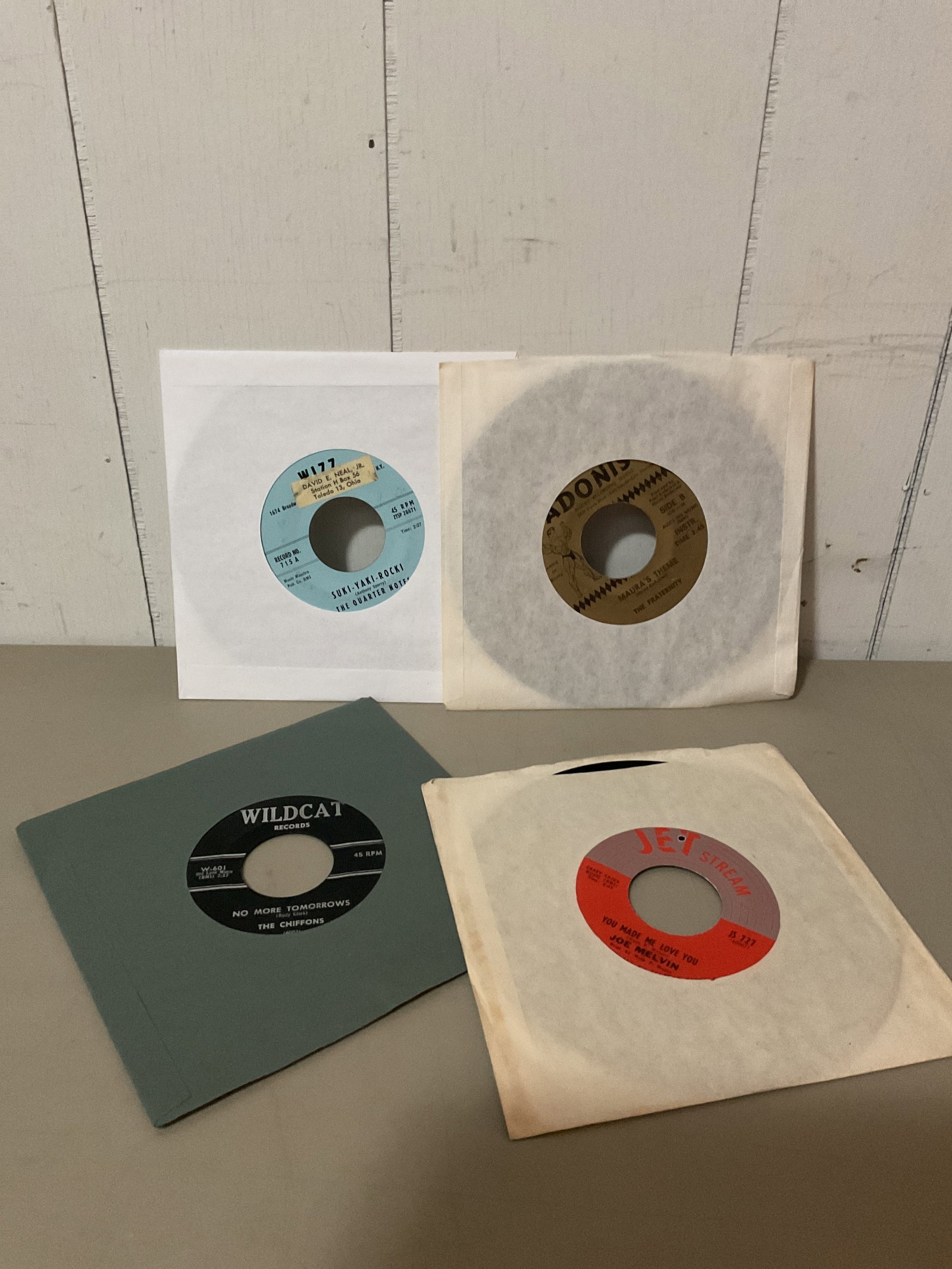 Lot of 45 rpm vinyl records: All play and are in VG-EXC condition