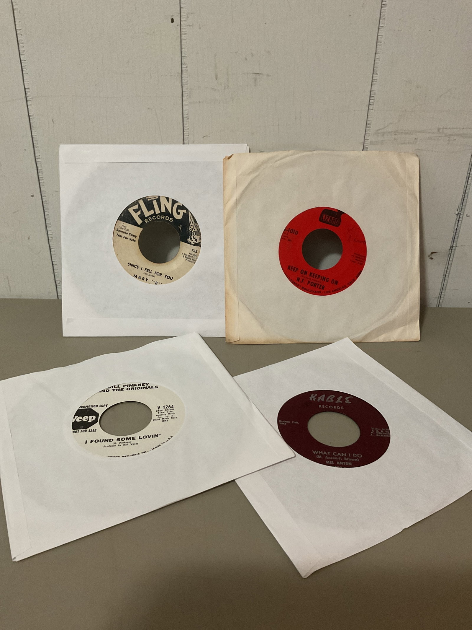 Lot of 45 rpm vinyl records: All play and are in VG-EXC condition
