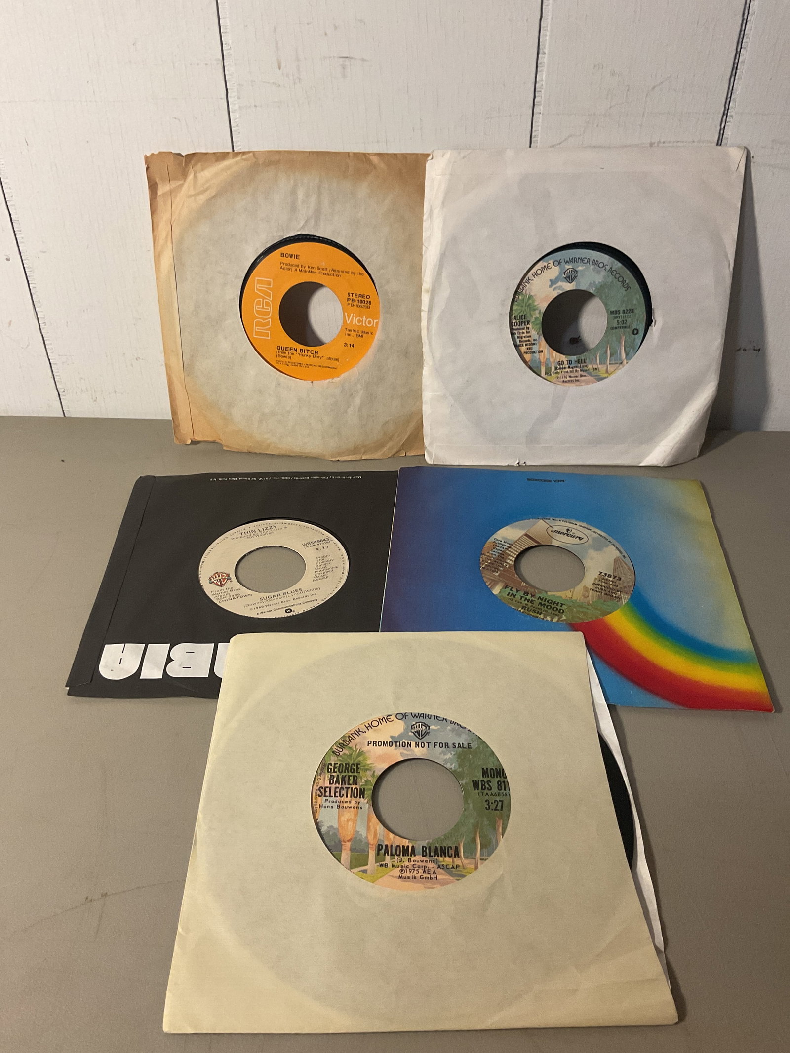 Lot of 45 rpm vinyl records: All play and graded VG to EXCMost came from a radio station and many collections
