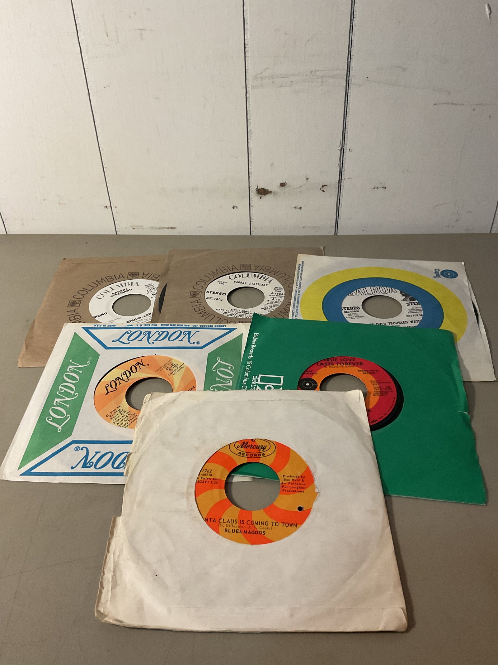 Lot of 45 rpm vinyl records: All play and graded VG to EXCMost came from a radio station and many collections