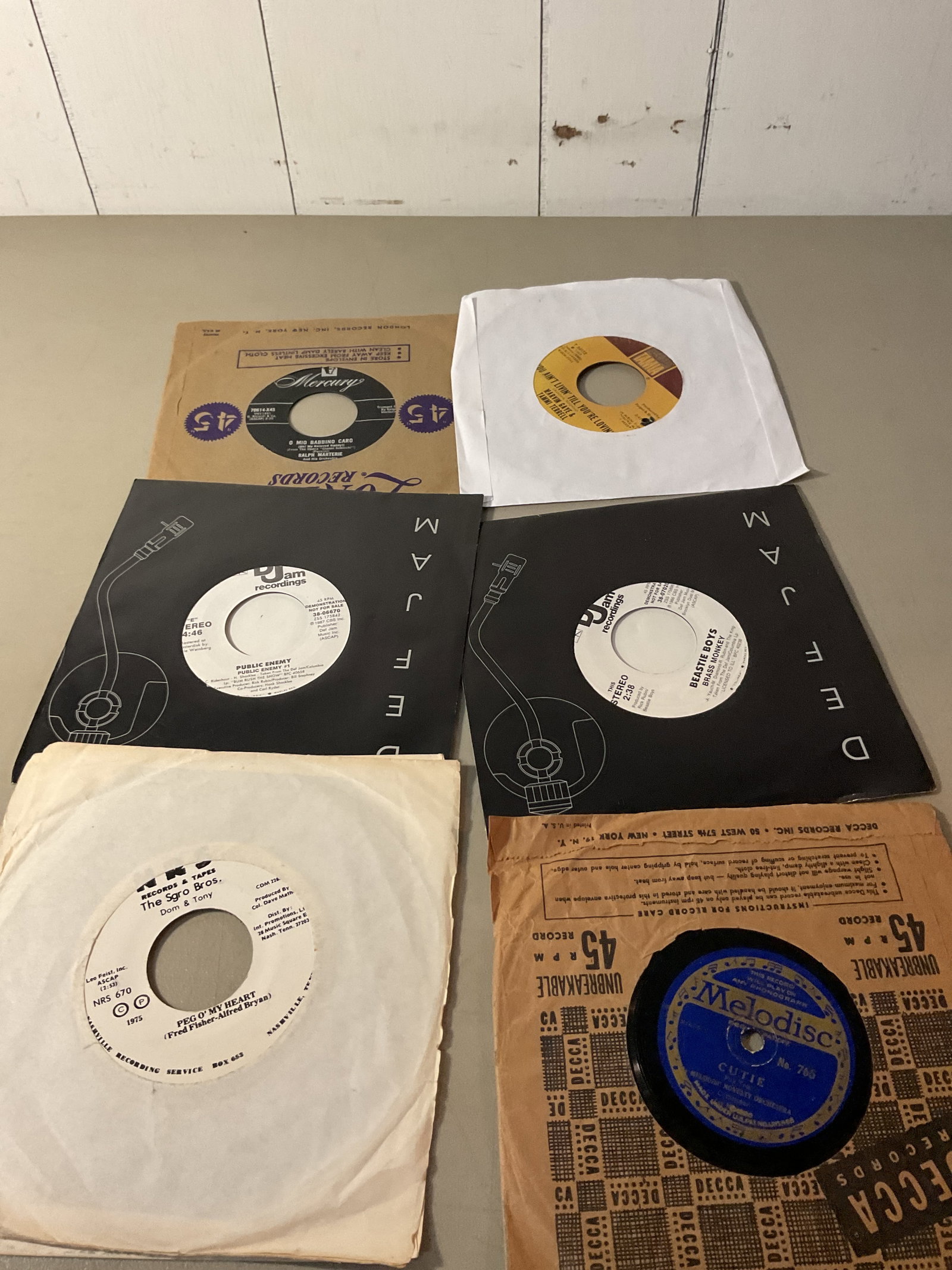 Lot of 45 rpm vinyl records: All play and graded VG to EXCMost came from a radio station and many collections