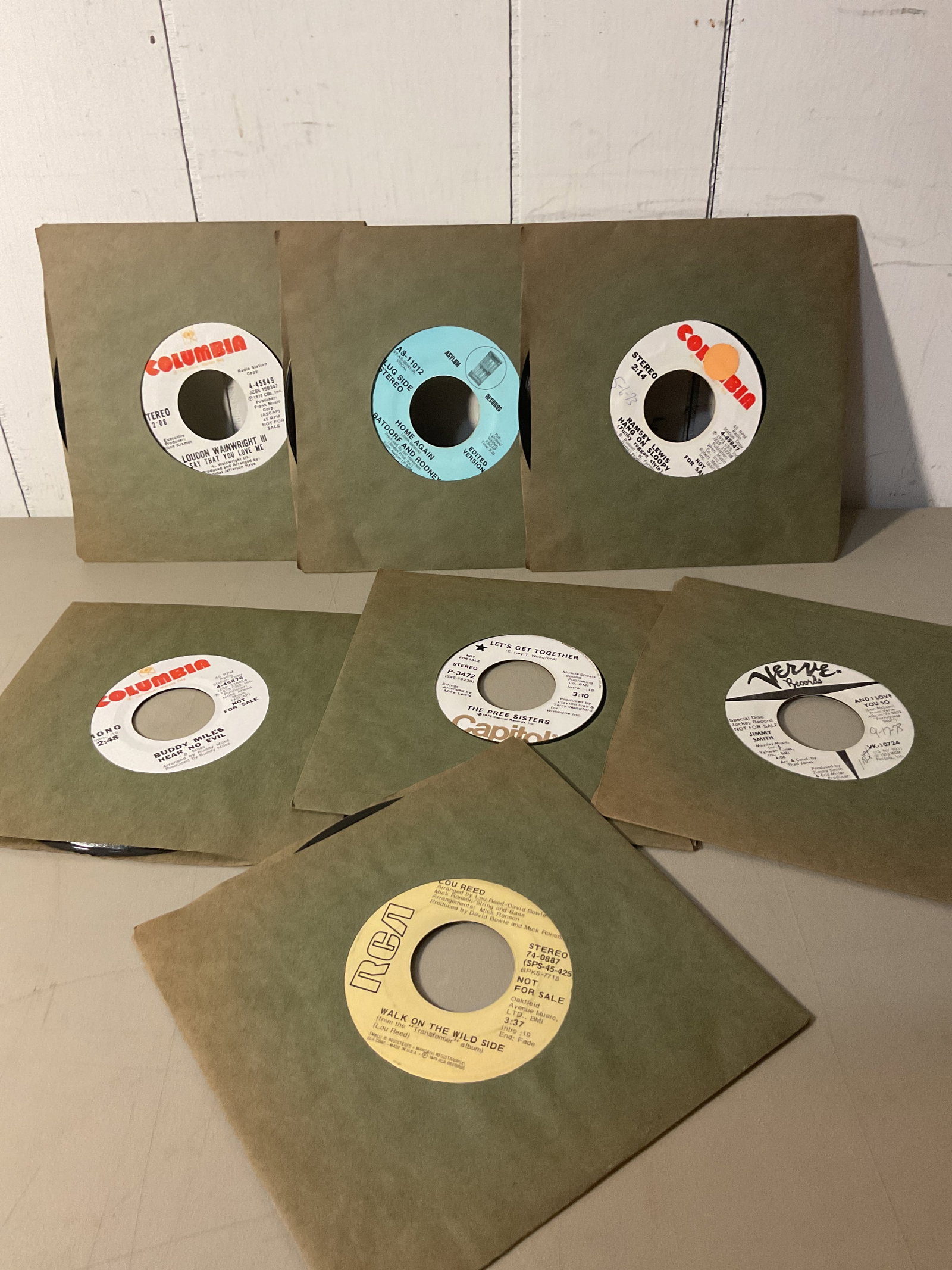 Lot of 45 rpm vinyl records: All play and graded VG to EXCMost came from a radio station and many collections