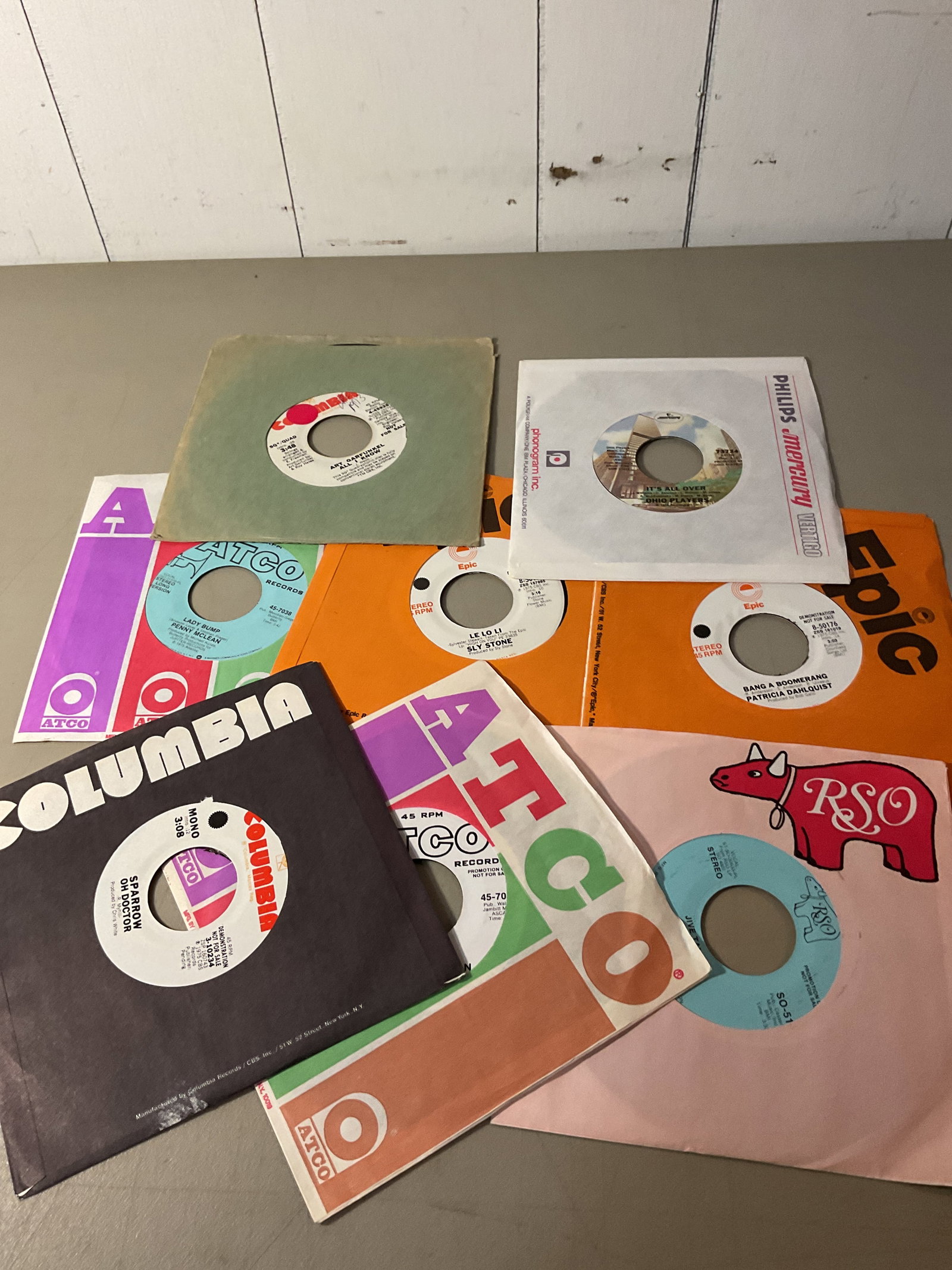 Lot of 45 rpm vinyl records: All play and graded VG to EXCMost came from a radio station and many collections