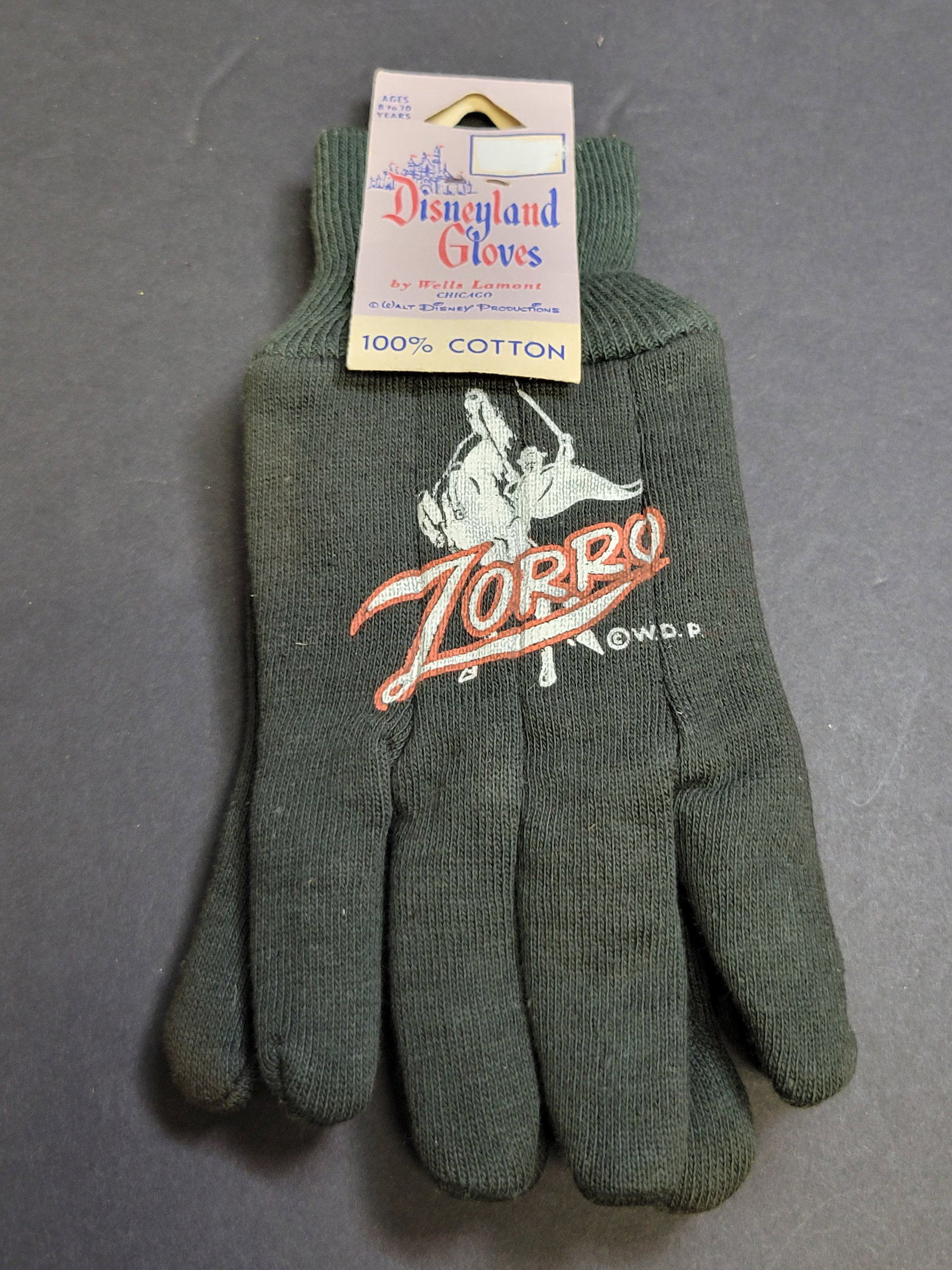 Vintage Disney NOS Zorro Gloves: Nos with tags