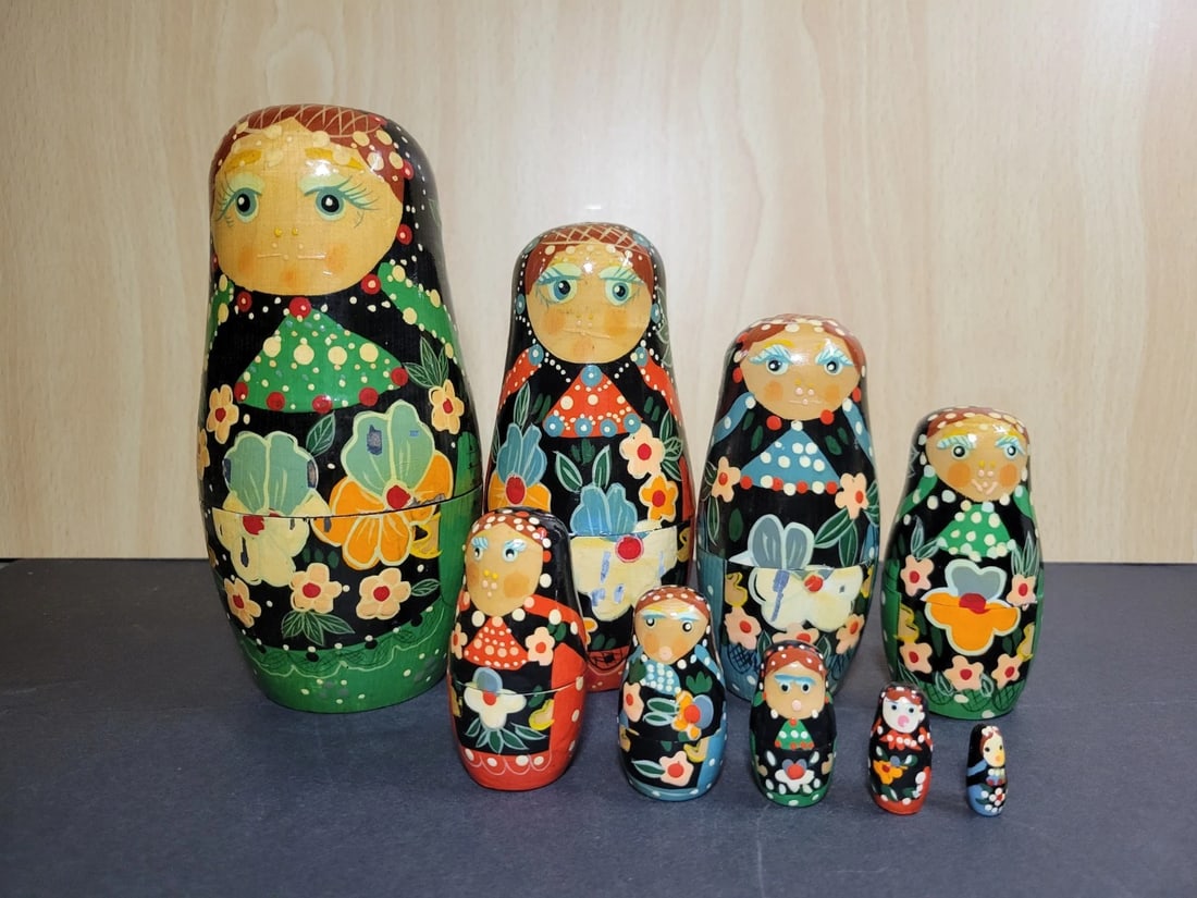 Vintage 9-piece Matryoshka Set Multi Colors Hand Painted (1 of 5)