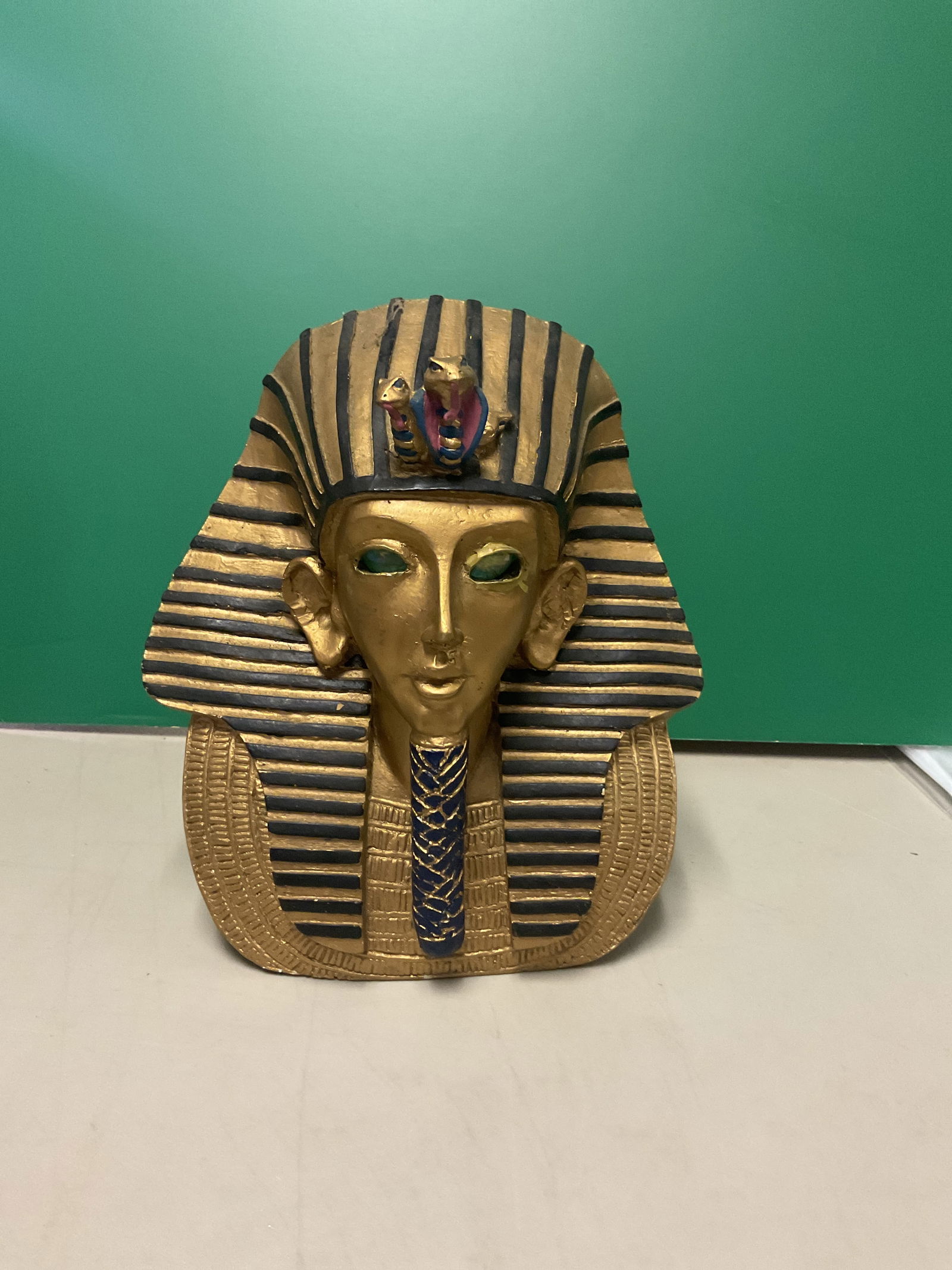 King Tut Bust Vintage Artisan Made: Composite or resin Approx 7”x11”Heavy glass eyes Candle holder in back