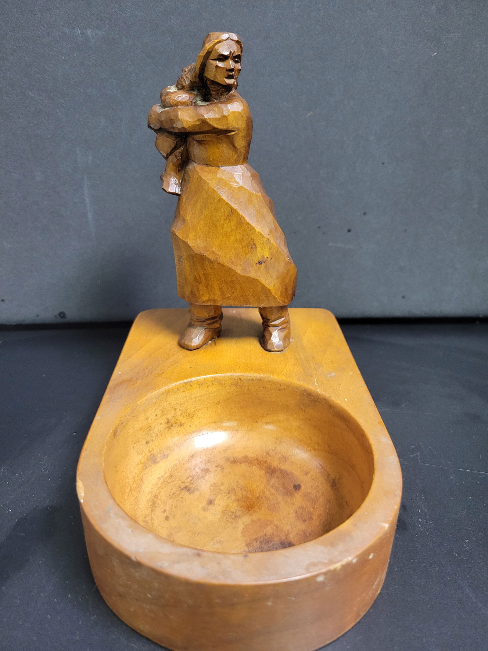 Vintage Mexican Folk Art Carved Wooden Ashtray: Mexican Folk Art