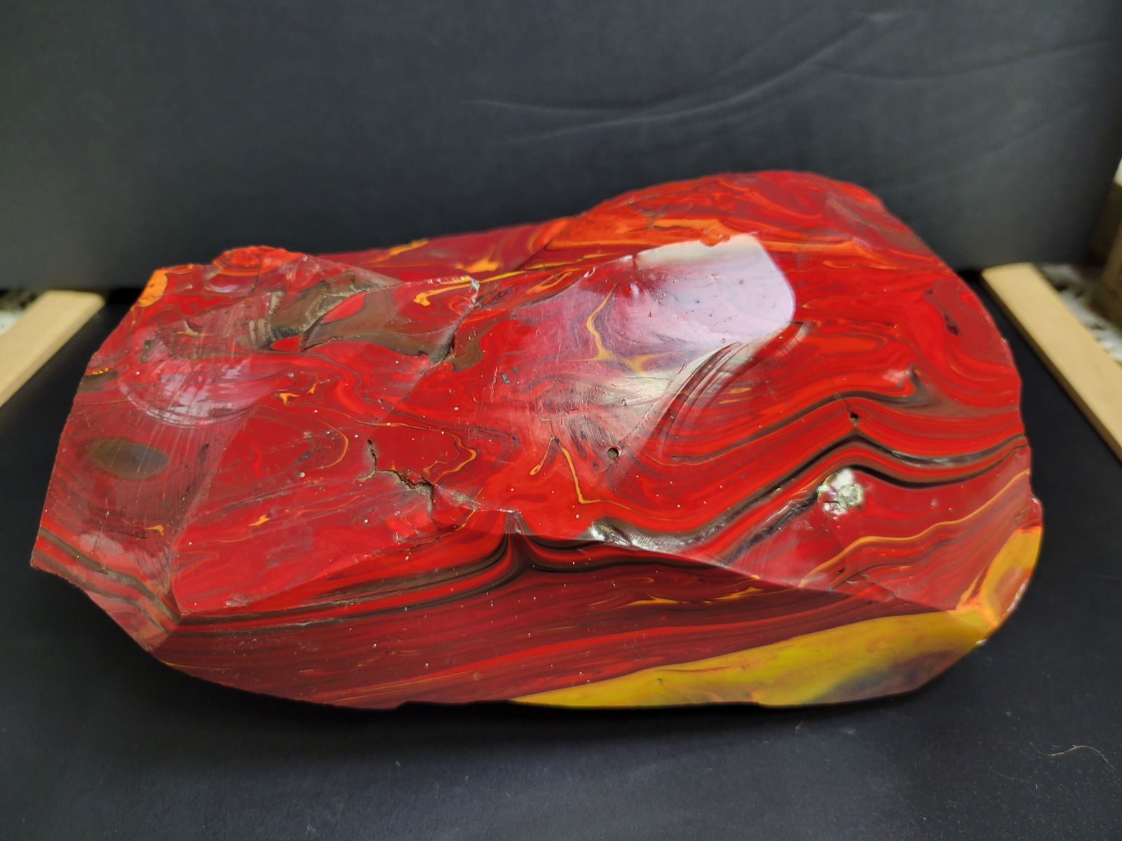 Large Rosarita Slag Glass: Beautiful Piece large Approx 9.5x5”Heavy