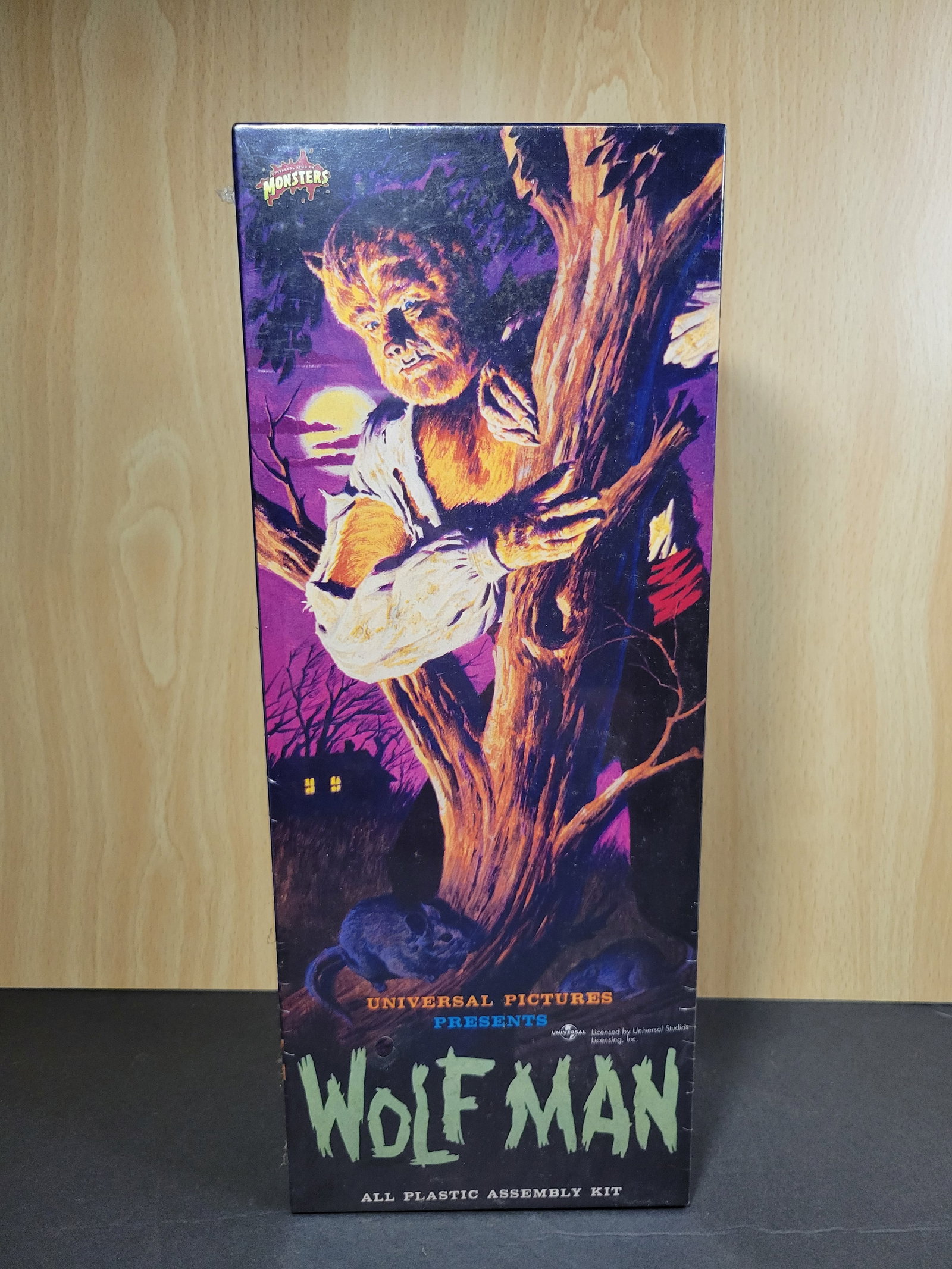 Aurora Sealed Wolfman Kit: Sealed