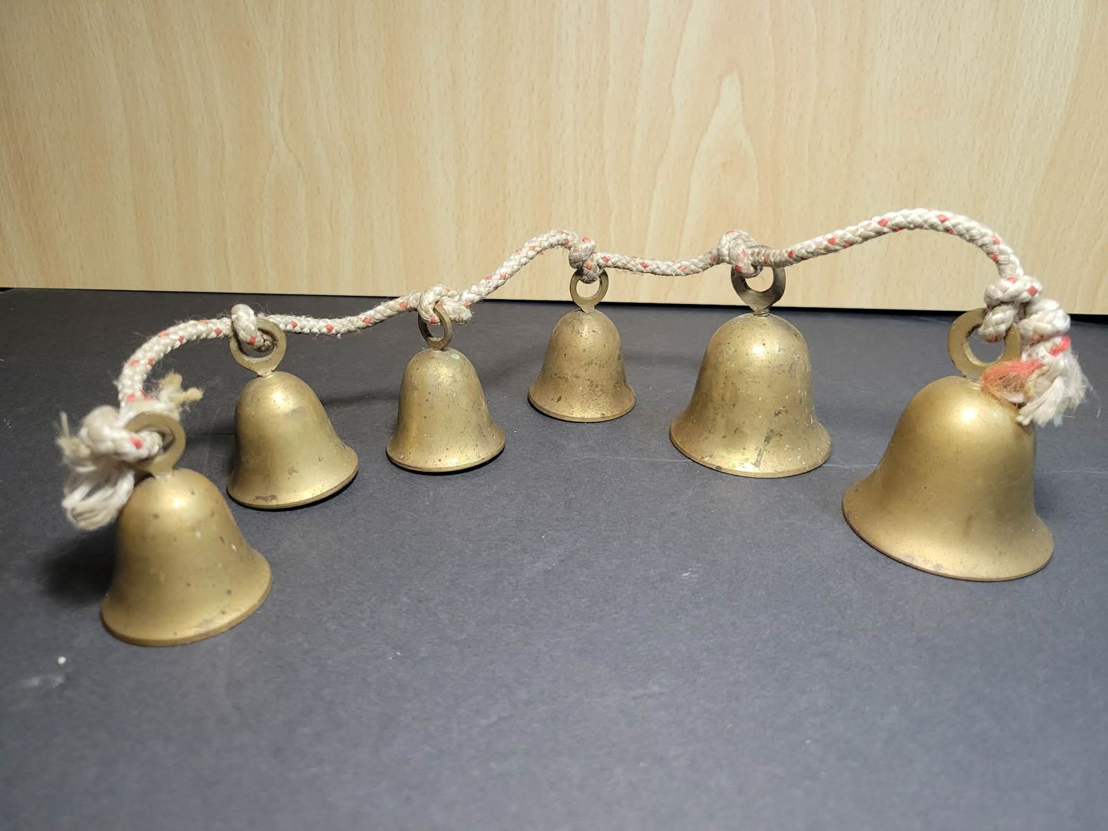 Vintage brass hanging door bells: brass