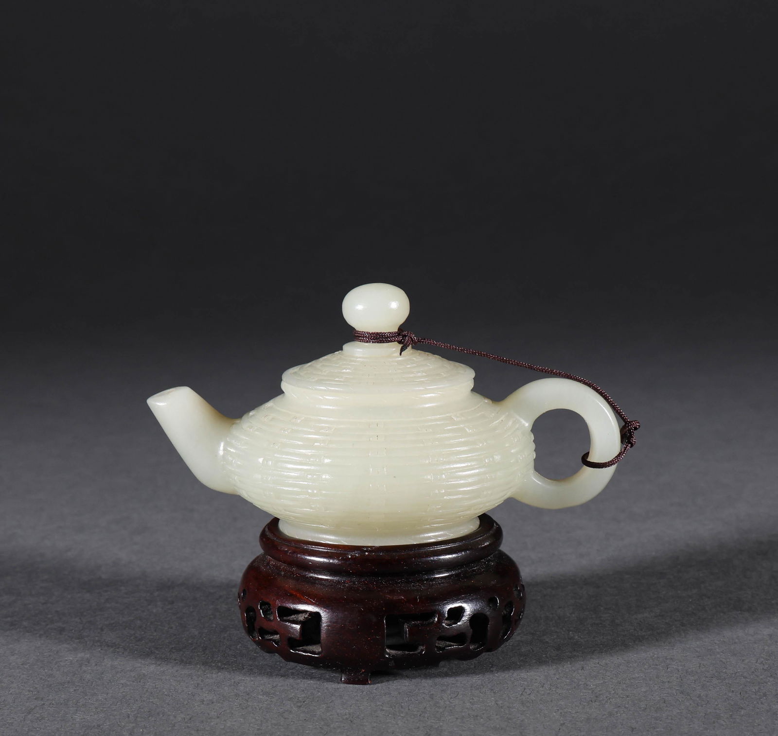 Hetian jade water droplets in the Qing Dynasty (1 of 9)