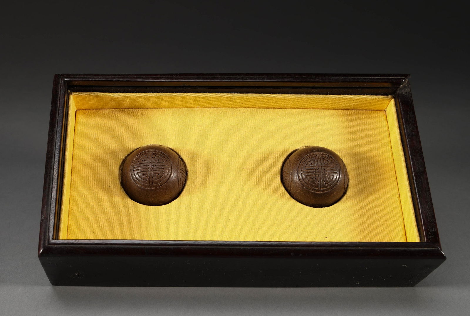 Qing Dynasty Qi Nan Agarwood handball a group (1 of 7)