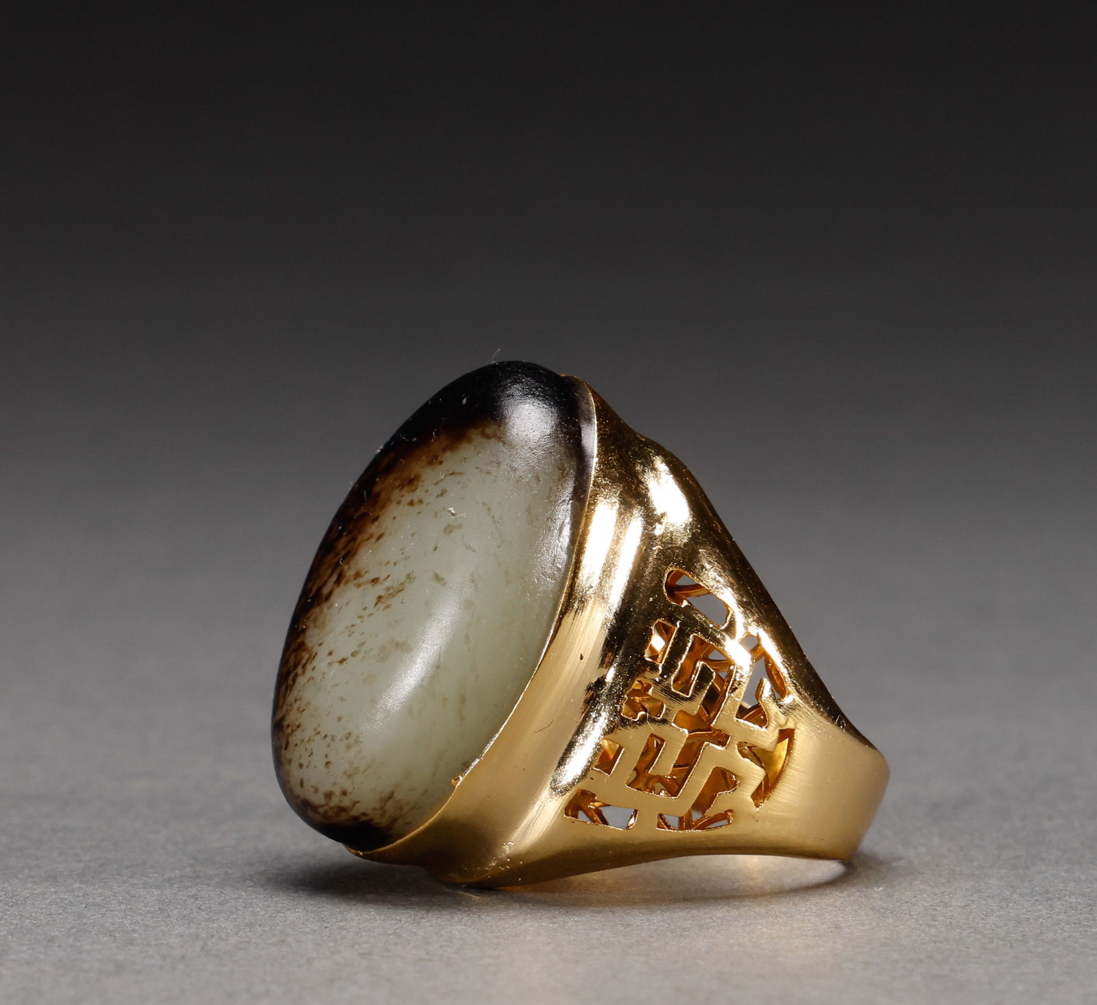 Qing Dynasty Hotan Jade Ring (1 of 5)