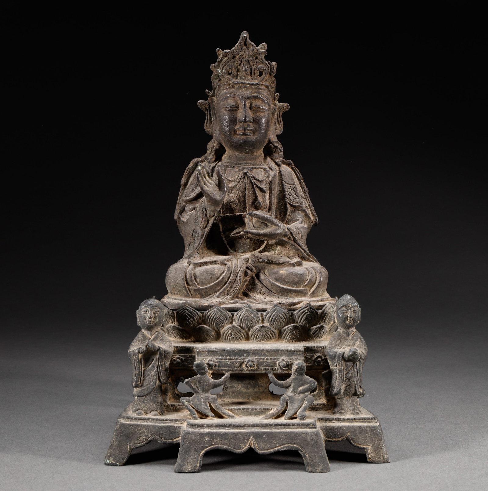 Bronze Buddha statues before the Ming Dynasty: Height: 32cm, width: 20cm, weight: 4555g