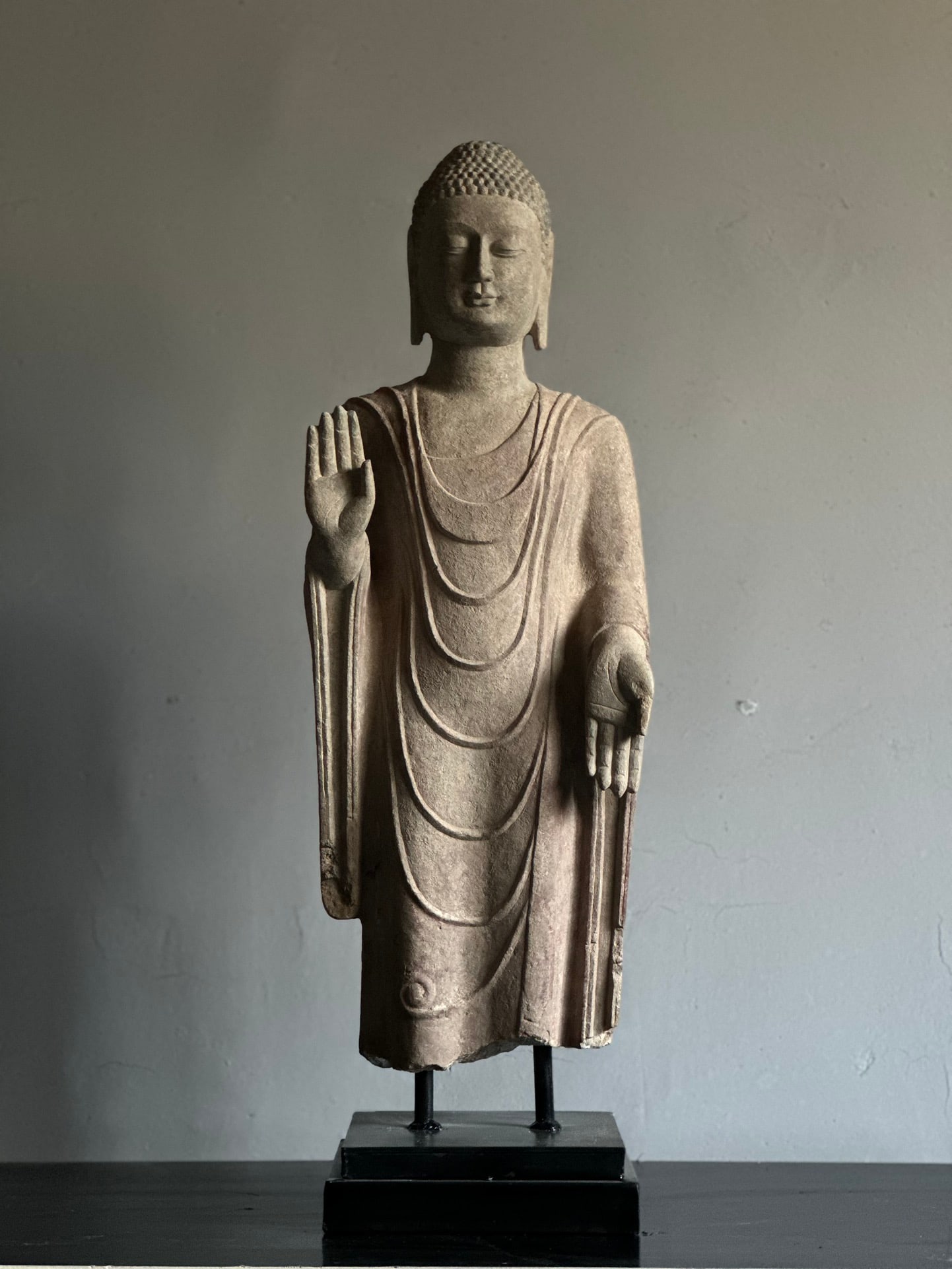 Before the Ming Dynasty, there were blue stone Buddha statues (1 of 7)