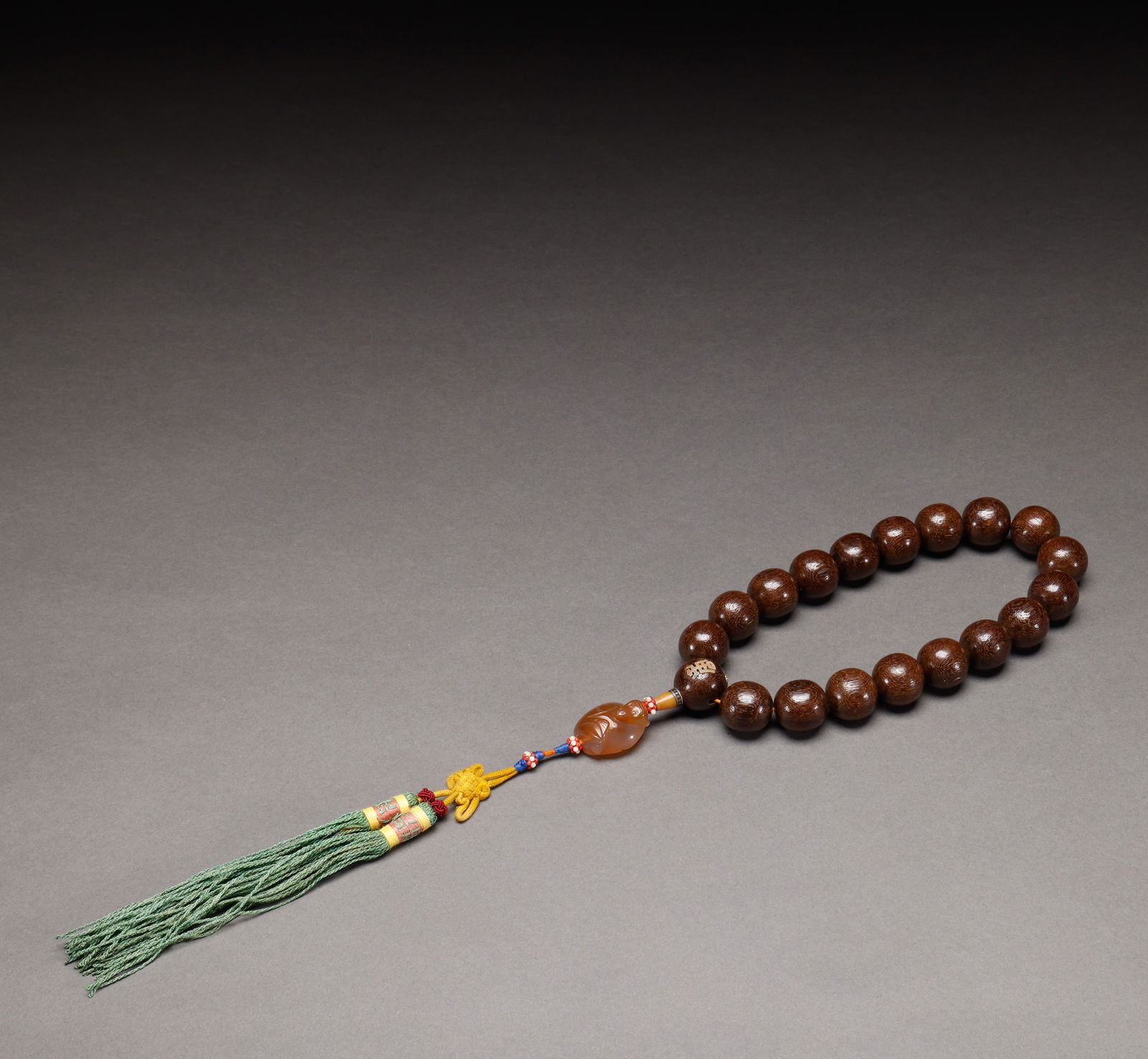 Qing Dynasty Qinan agarwood handheld (1 of 9)