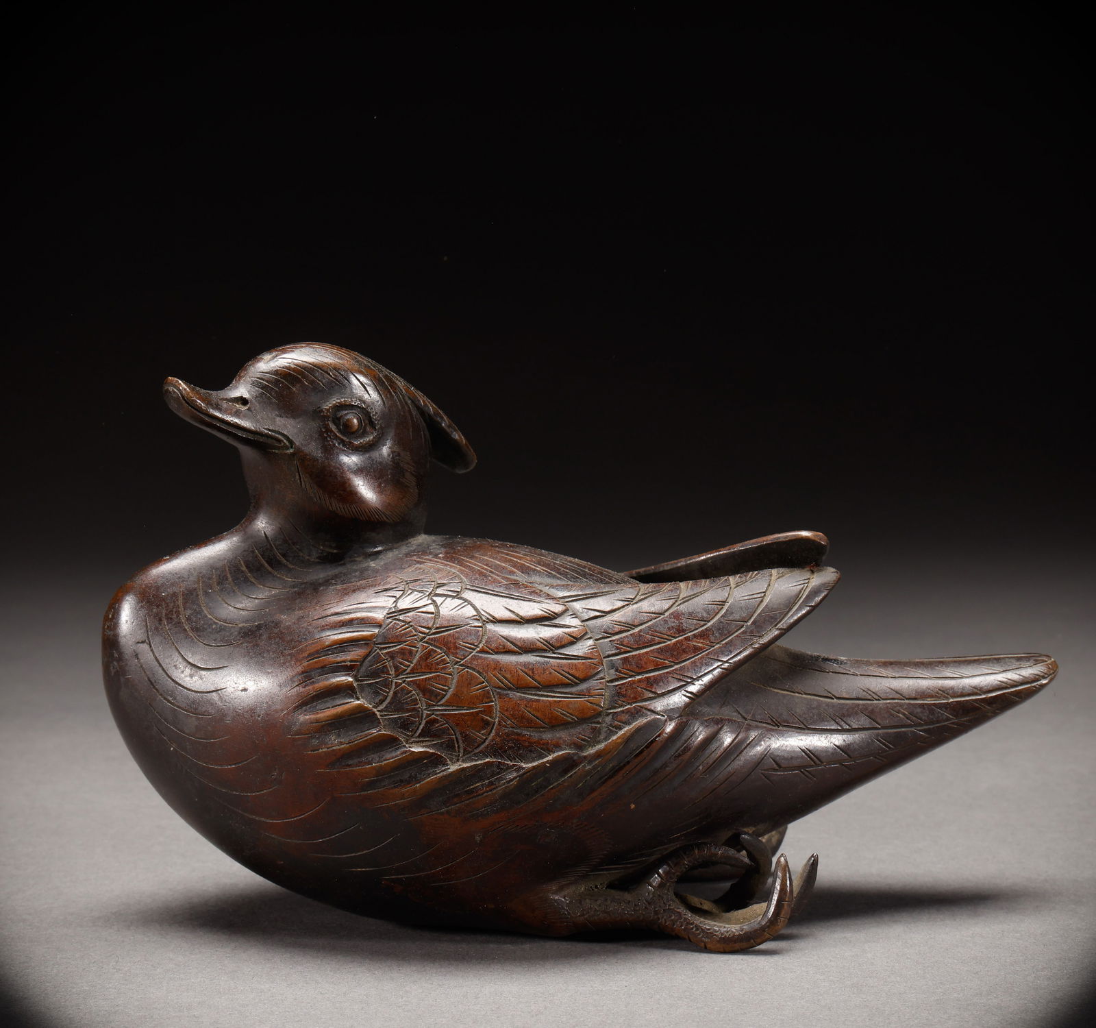 Qing Dynasty copper duck: Height: 11cm, Width: 19cm, Weight: 1377g