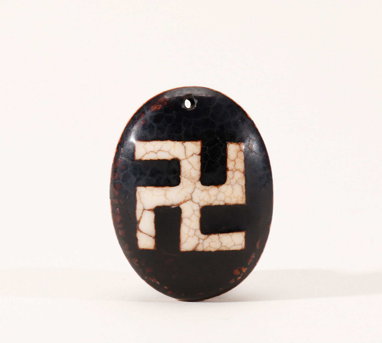 Qing or former Tianzhu: Height: 4.2cm, width: 3.3cm, weight: 23g