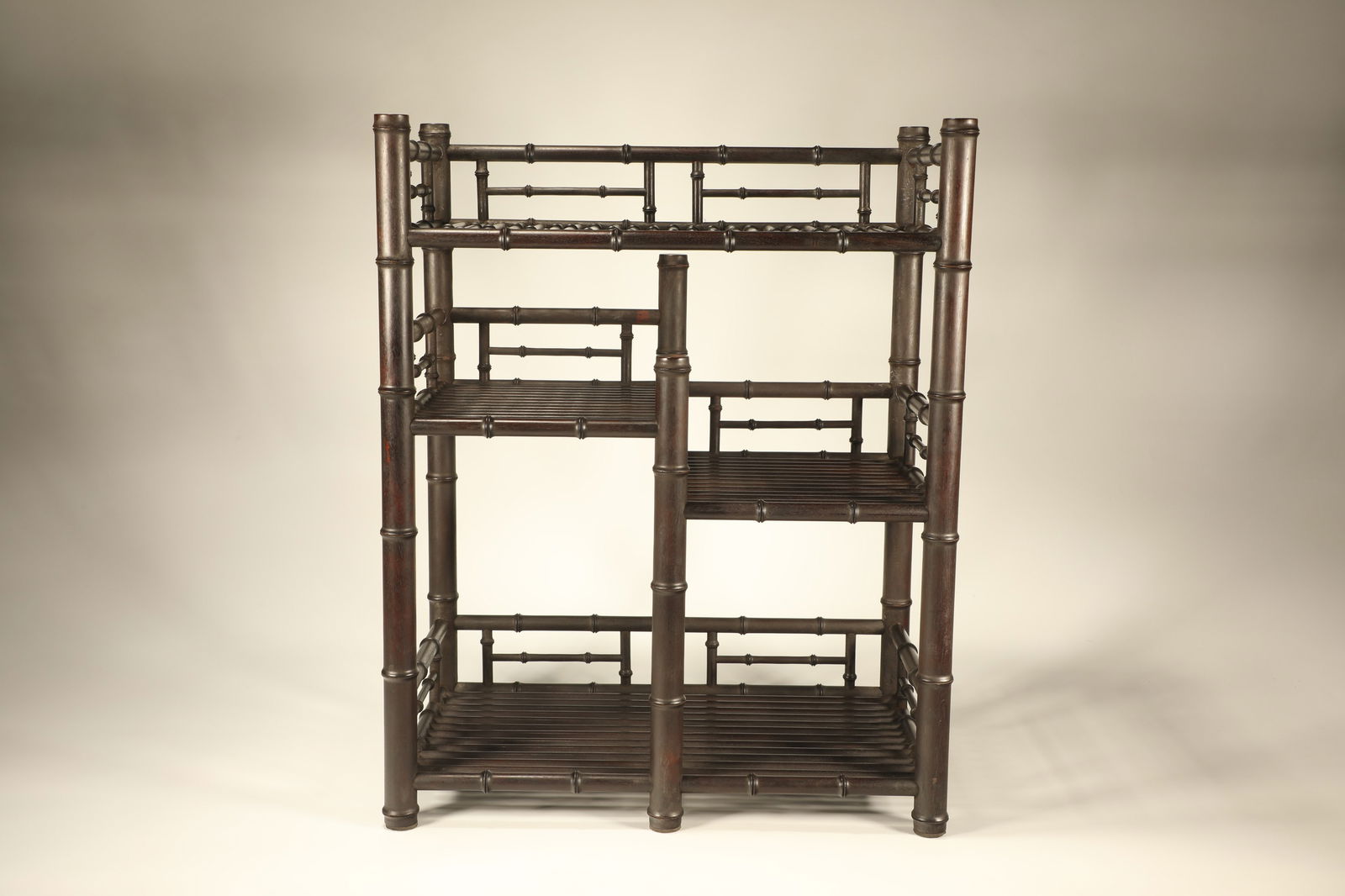 Purple sandalwood carved bamboo knot pattern tea house: Length: 36cm, Width: 21cm, Height: 46cm,