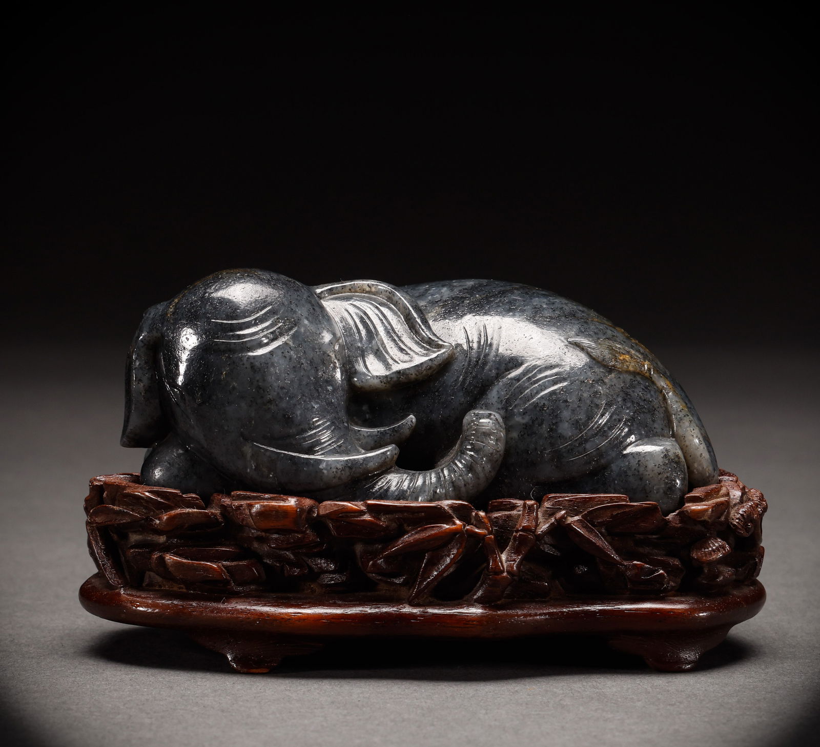 Qing Dynasty Hetian Moyu Elephant (1 of 8)