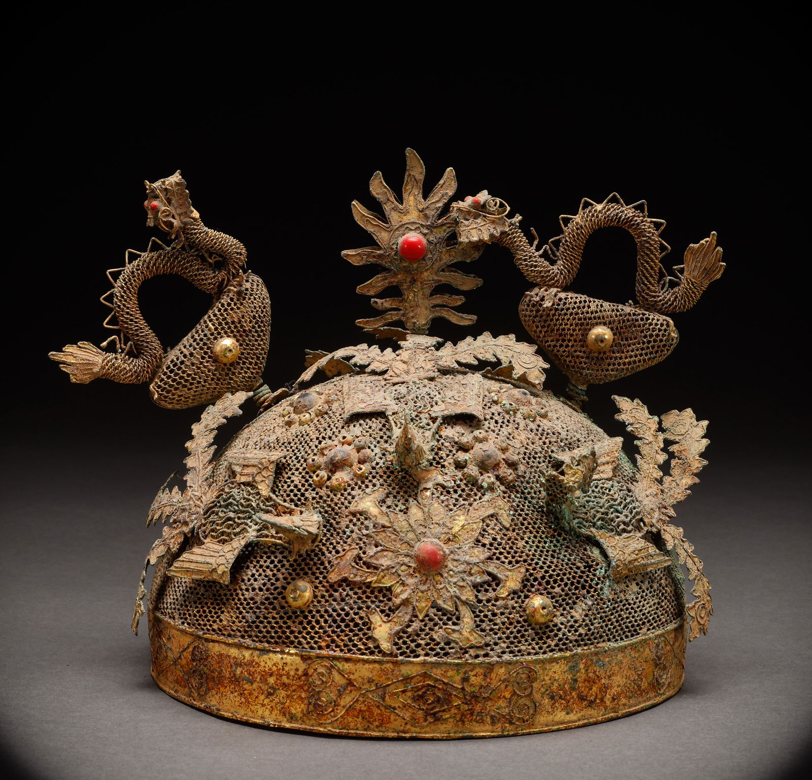 Copper gilded hair crowns from the Ming and Qing dynasties: Height: 19cm, Width: 22cm, Weight: 245g