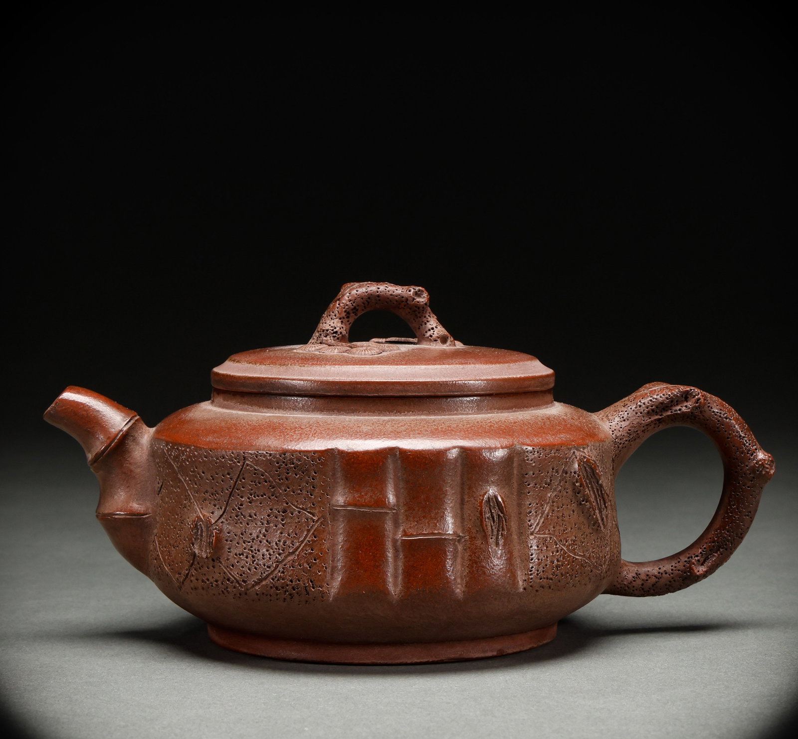 Qing Dynasty purple clay teapot (1 of 7)