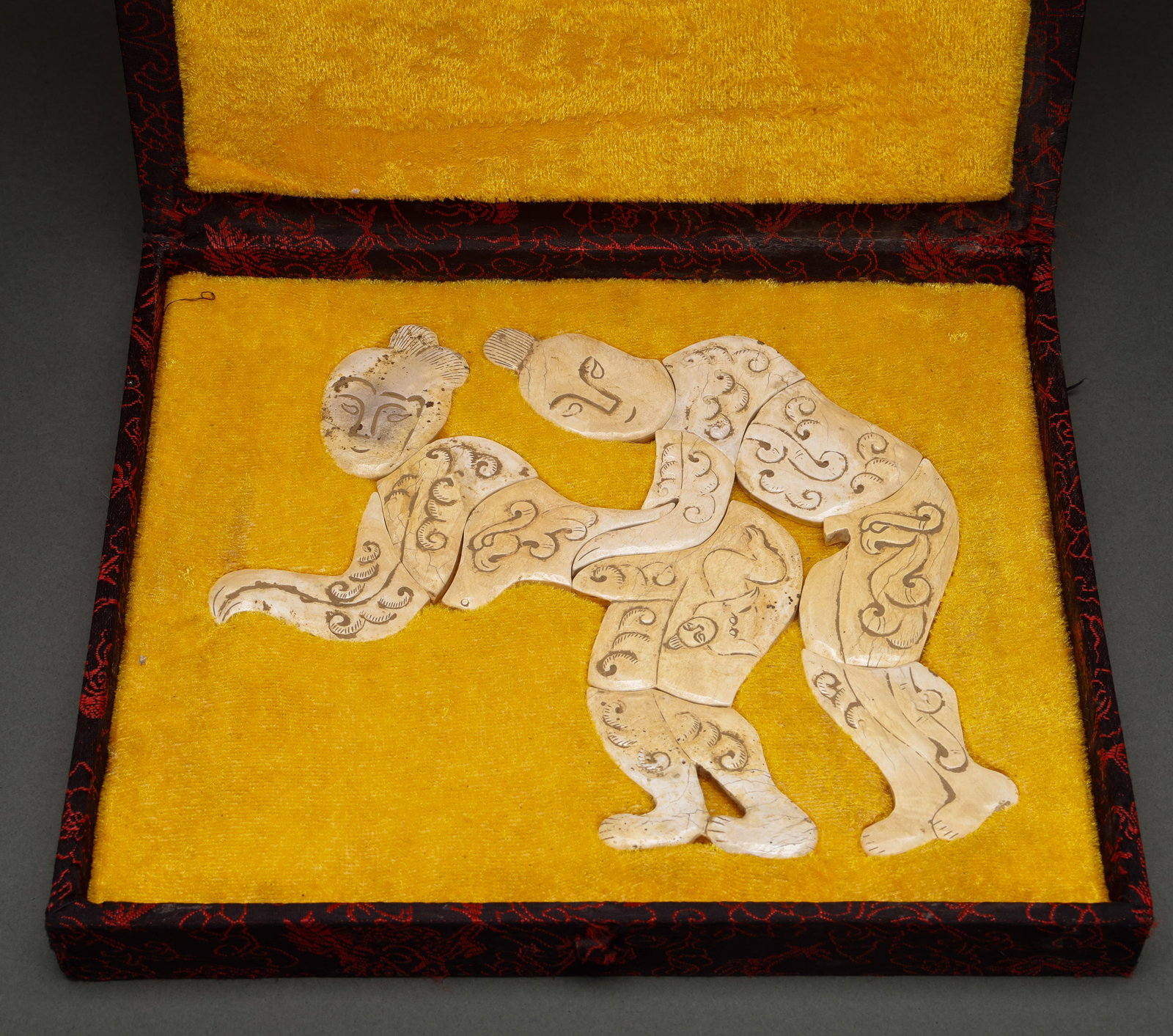 Hotan Jade ornaments before the Ming Dynasty: Length: 17cm, Width: 19cm, Weight: 248g