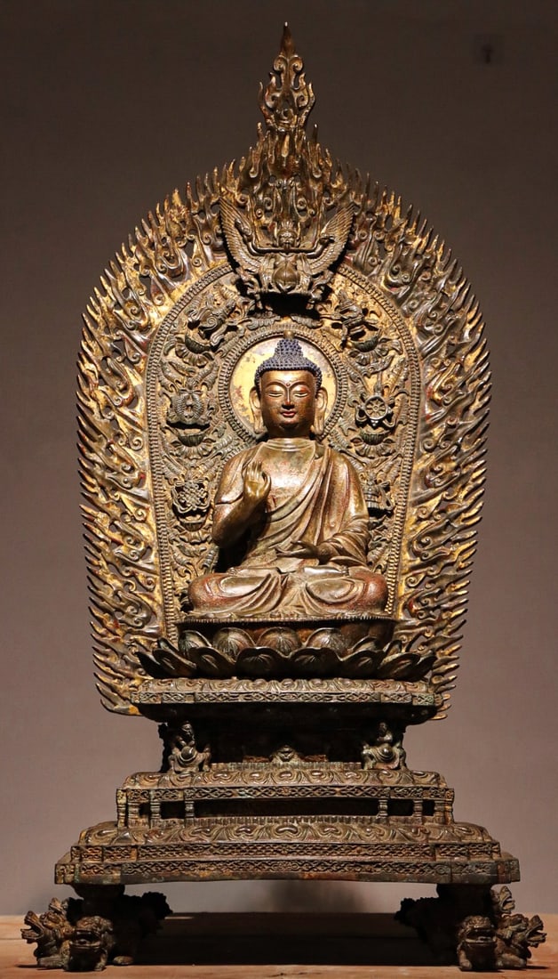 Bronze gilded Buddha statues from the Qing Dynasty (1 of 9)