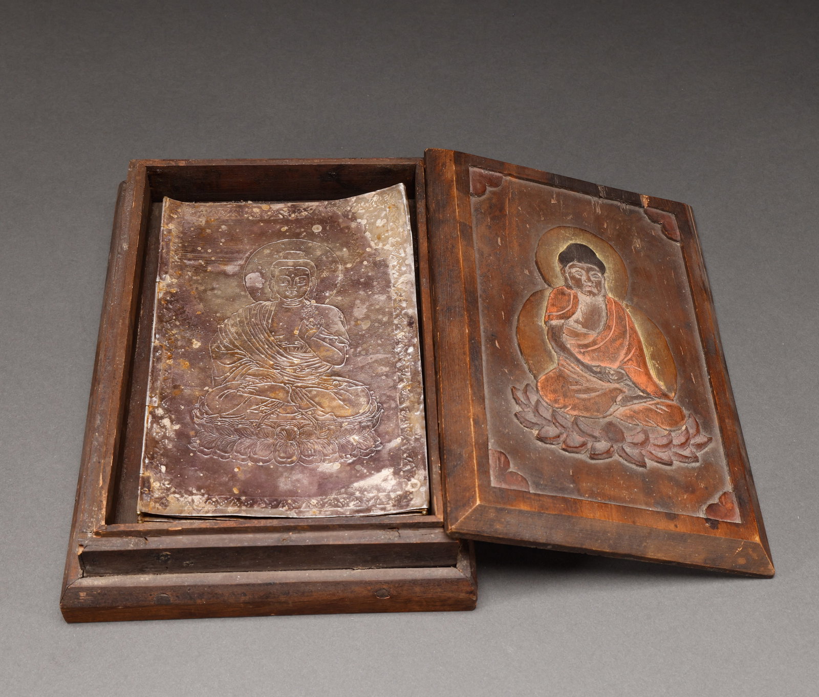Silver scriptures before the Ming Dynasty: Total length: 198cm, height: 16.5cm, width: 11cm, weight: 597g
