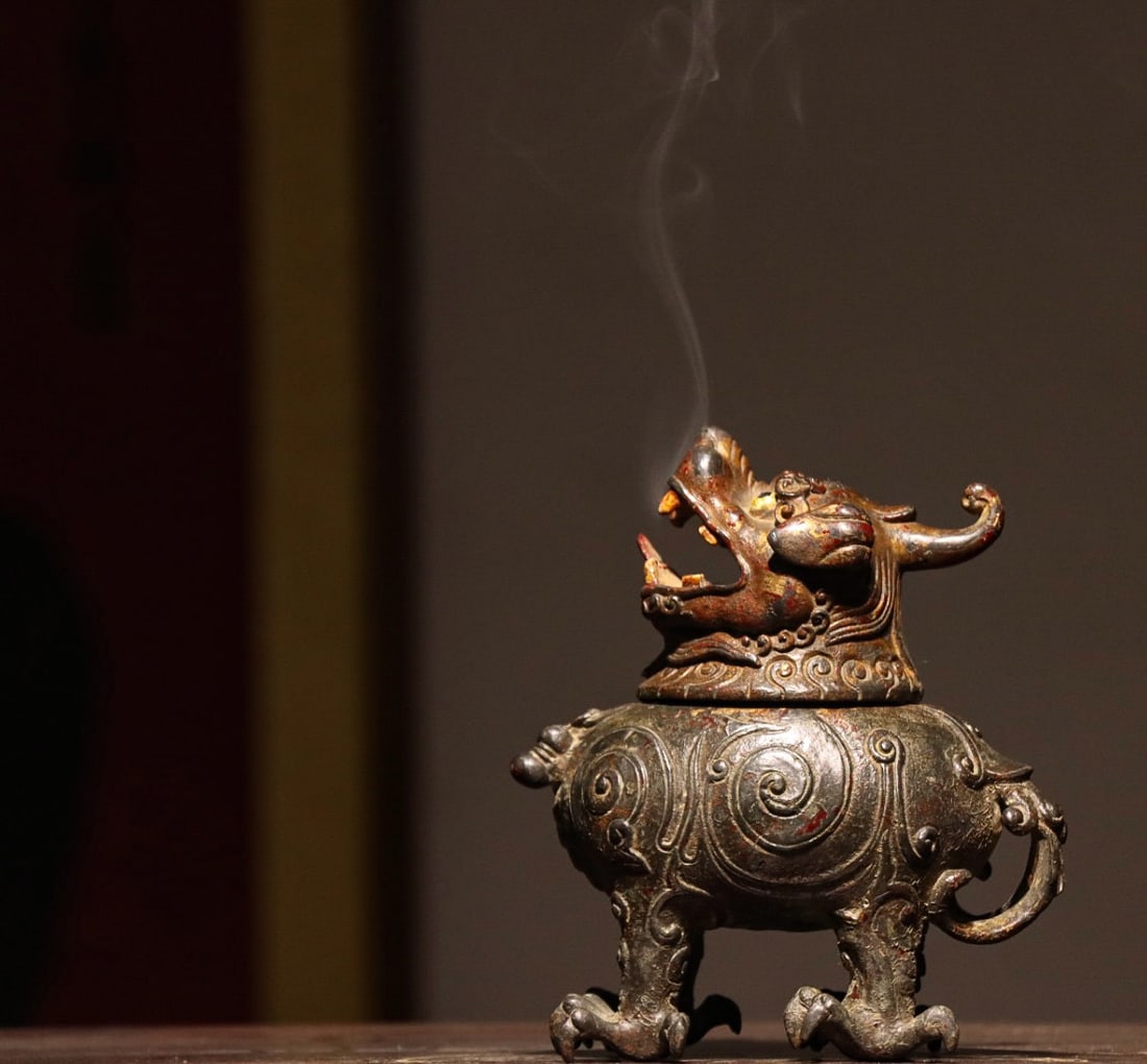 Qing Dynasty Copper Gilded Aromatherapy Stove: Height: 15cm, Width: 13cm, Weight: 1300g