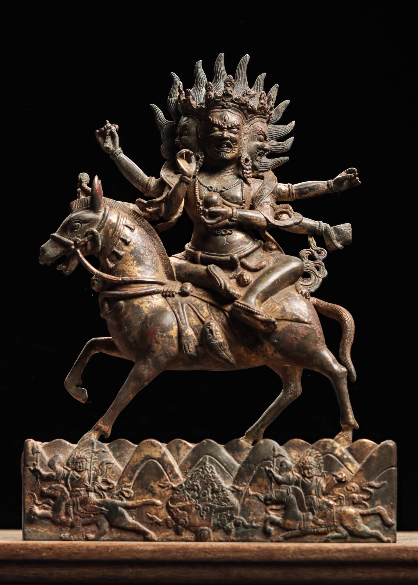 Bronze gilded auspicious Tianmu statue from the Qing Dynasty: Height: 36.6cm, Width: 25cm, Weight: 5150g