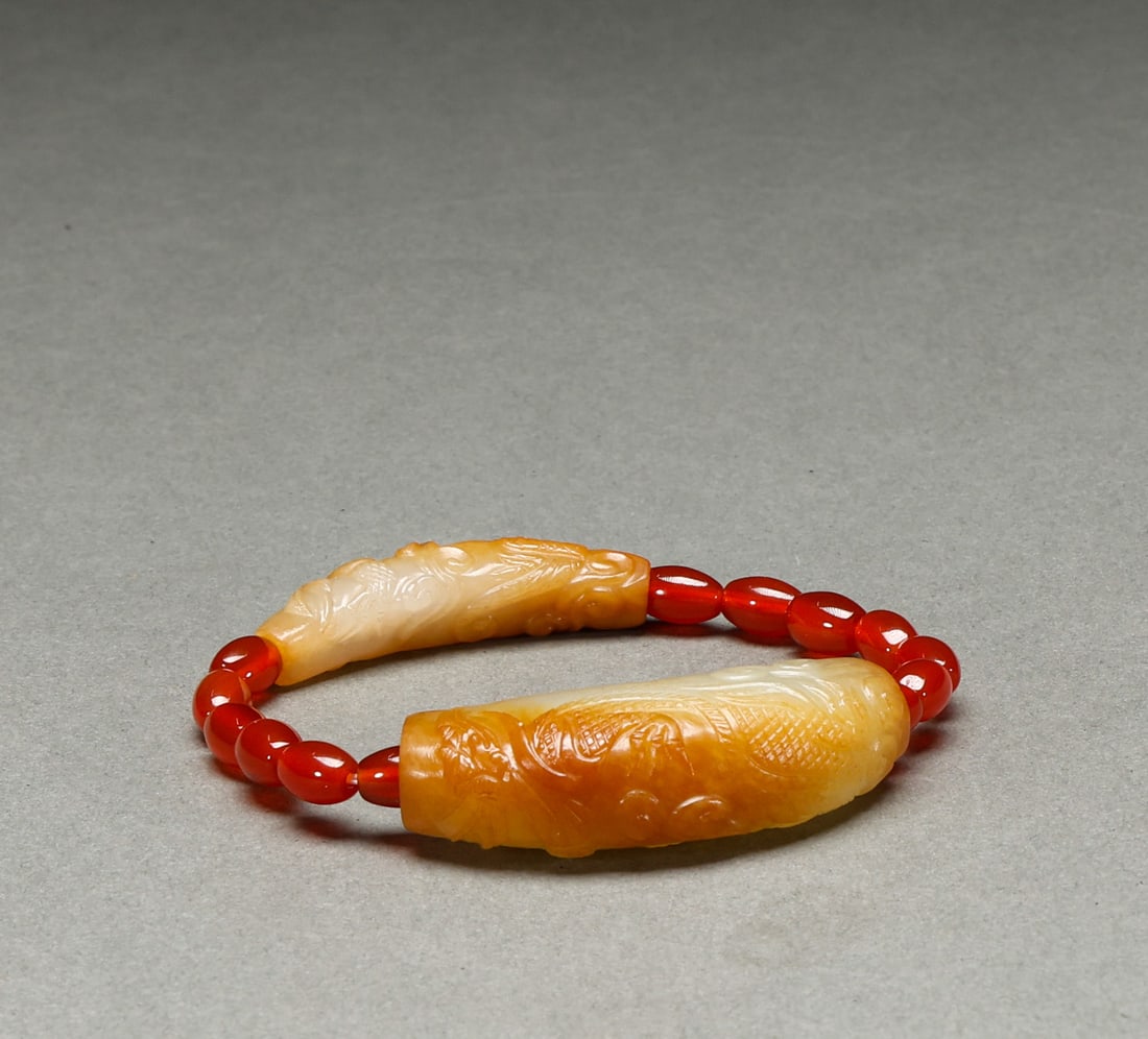 Hotan Jade Bracelet before the Ming Dynasty: Length: 5cm, Width: 2cm, Weight: 34g