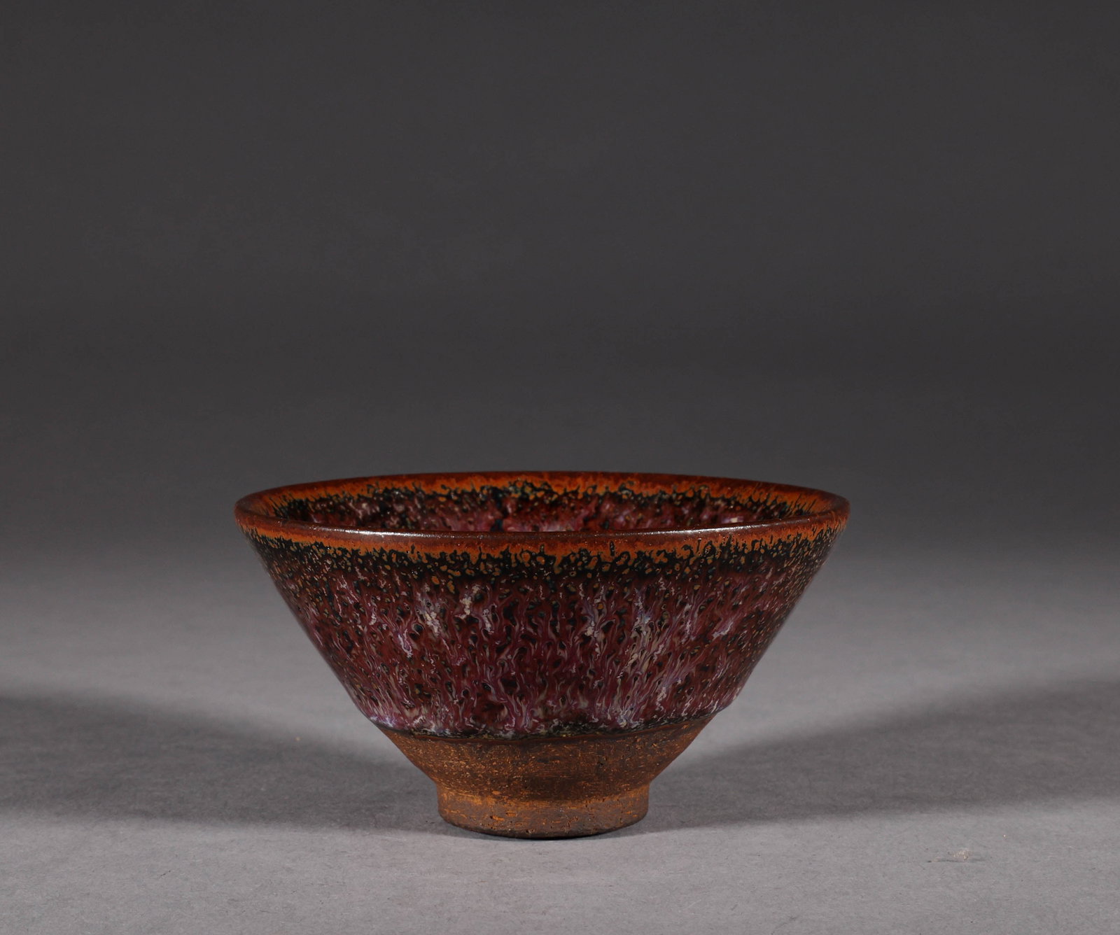 One volume of ancient Buddhist scriptures: Height: 5cm, width: 9cm, weight: 132g