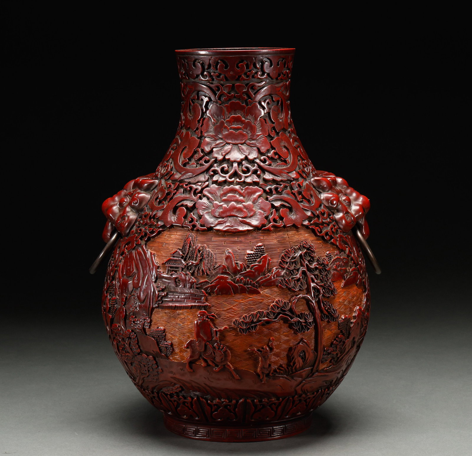 Qing Dynasty Red Character Story Pattern Bottle (1 of 11)