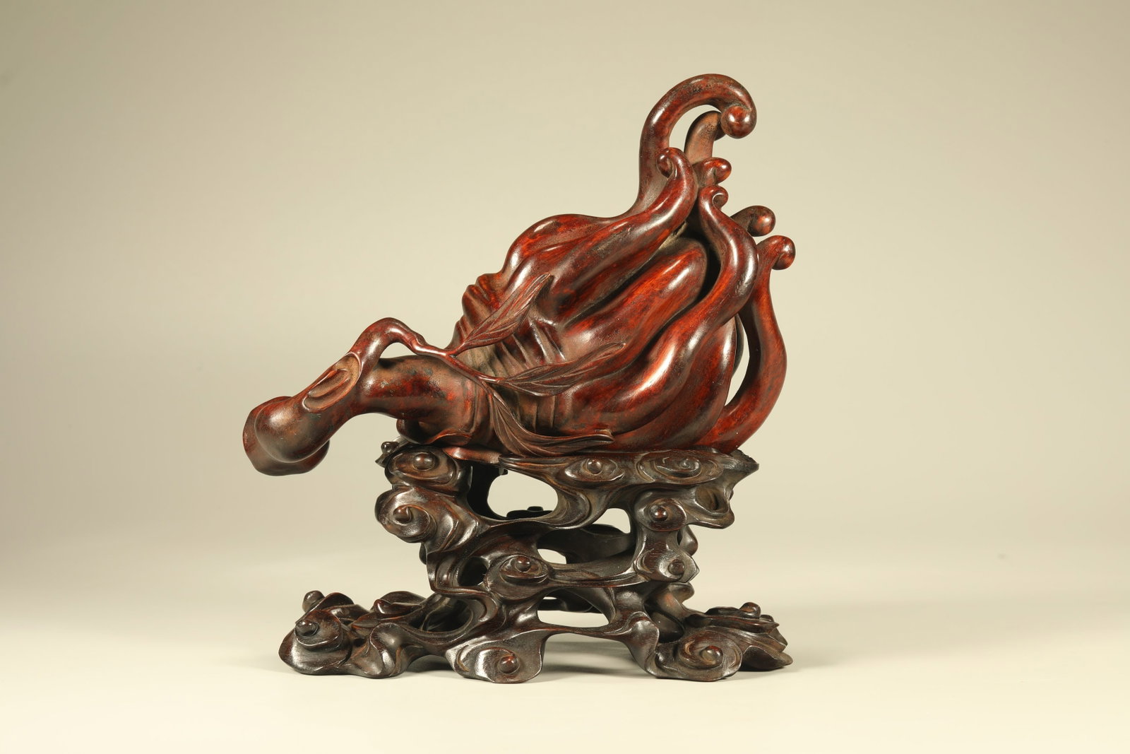 Qing Dynasty Huanghua Pear Carving Foshan Ornament: Height: 19cm, Width: 17cm,