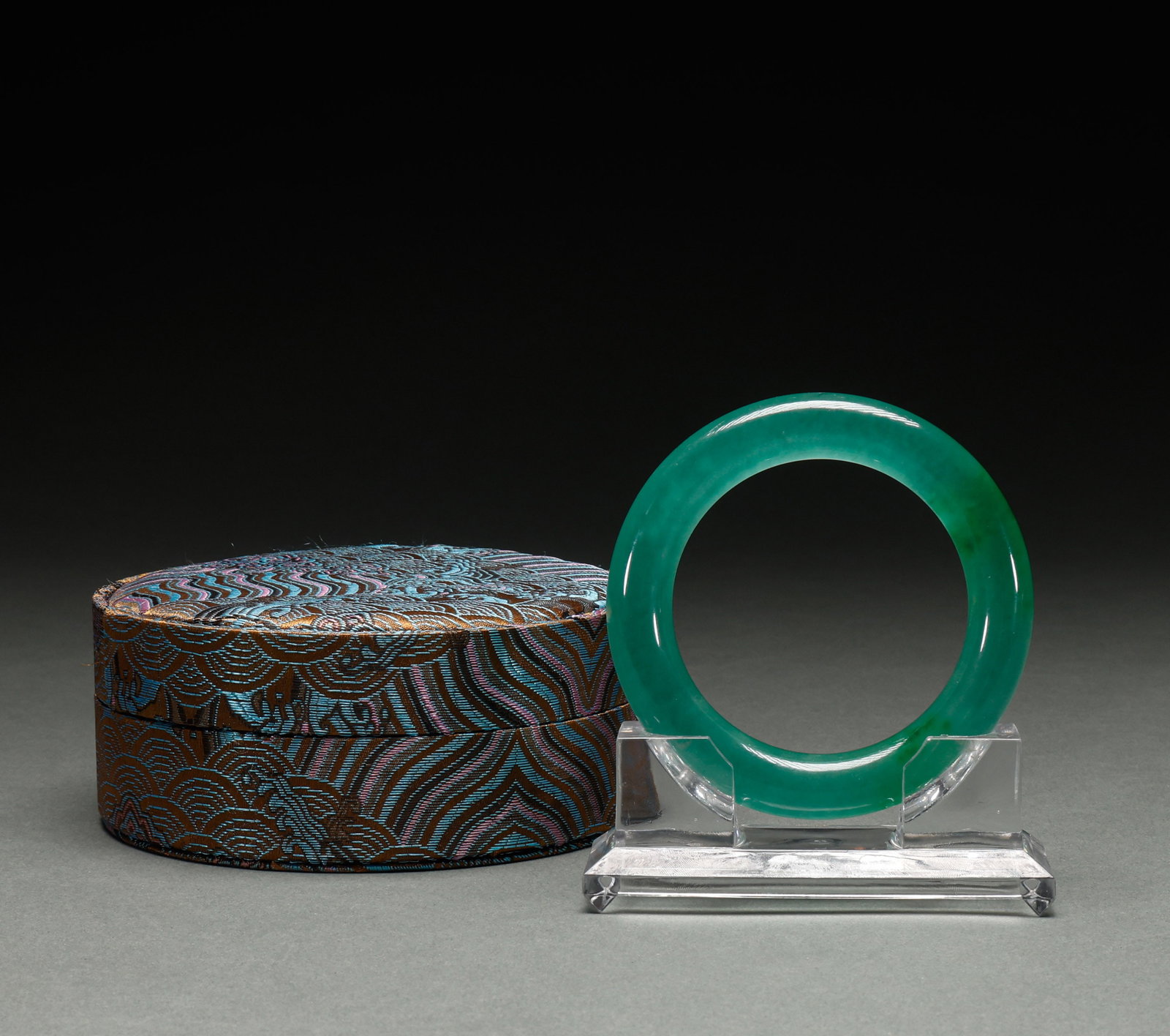 Qing Dynasty Jade Bracelet (1 of 7)