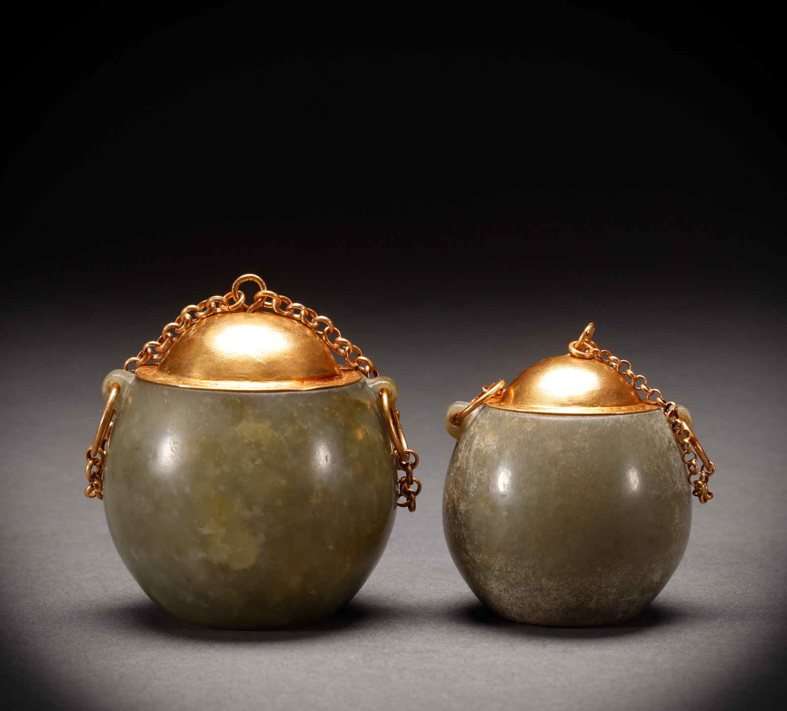 A group of Hotan Jade relic jars in the Qing Dynasty (1 of 8)