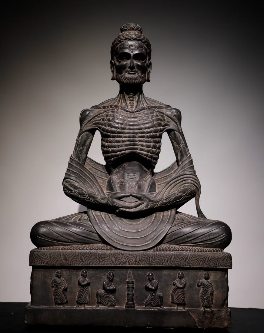 Before the Ming Dynasty, there were rock sculptures of Gandhara (1 of 9)