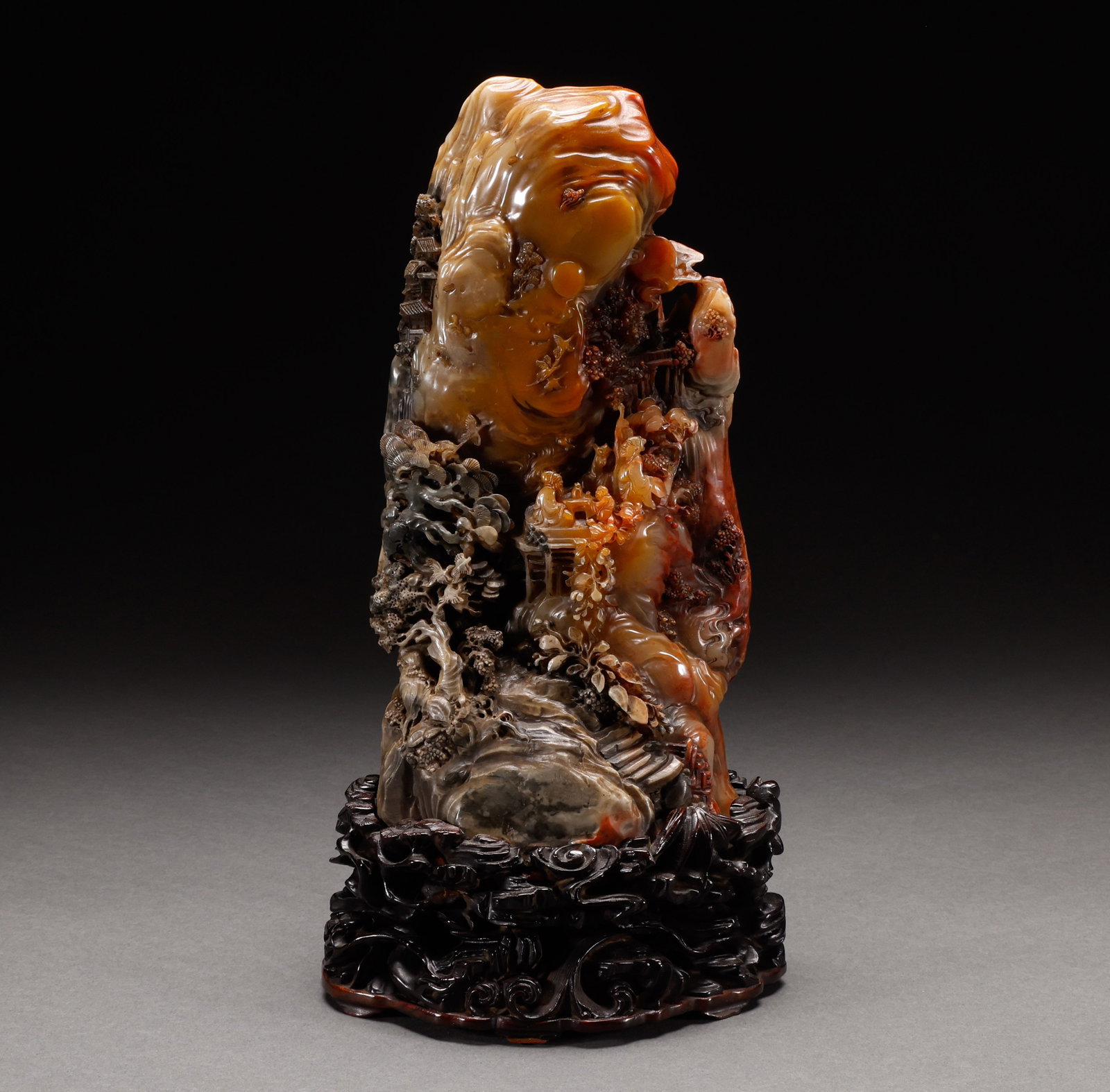 Qing Dynasty Shoushan Shishanzi: Height: 27cm, Width: 14cm, Weight: 3106g