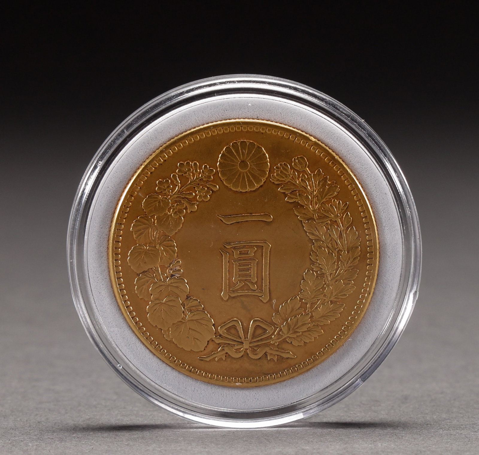 One coin: Diameter: 3.9cm, Weight: 37g