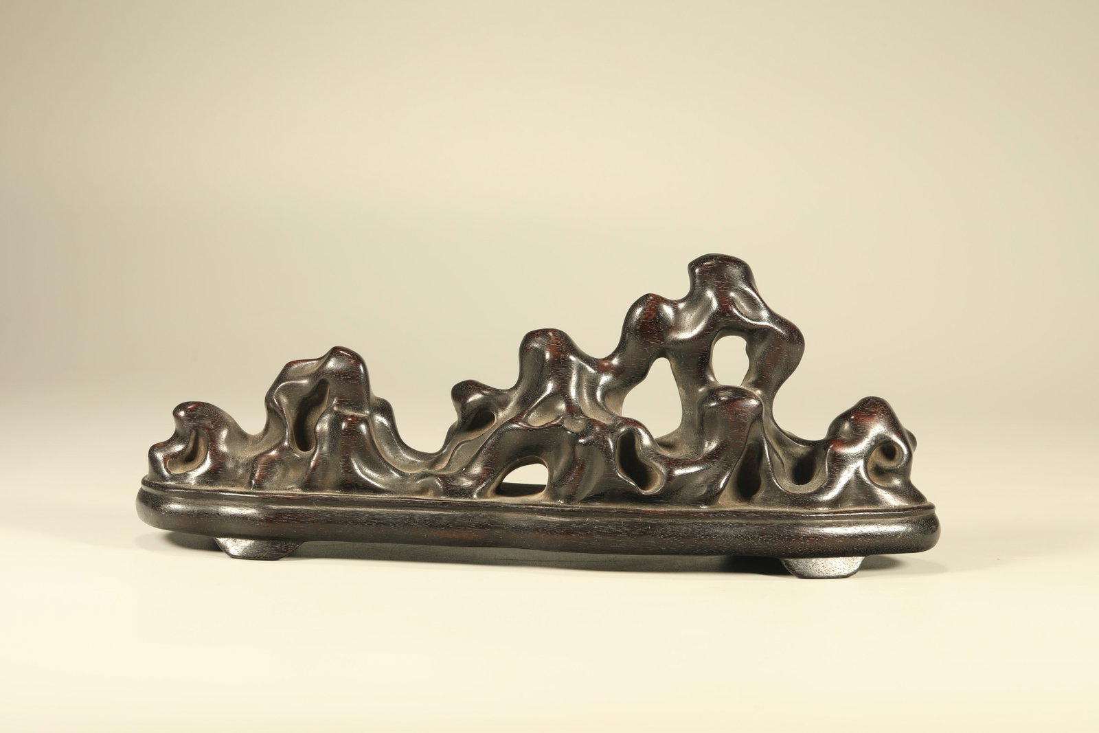 Qing Dynasty Purple Sandalwood Carving Cave Stone Type Shanzi Pen Stand: Height: 10cm, Width: 25cm,