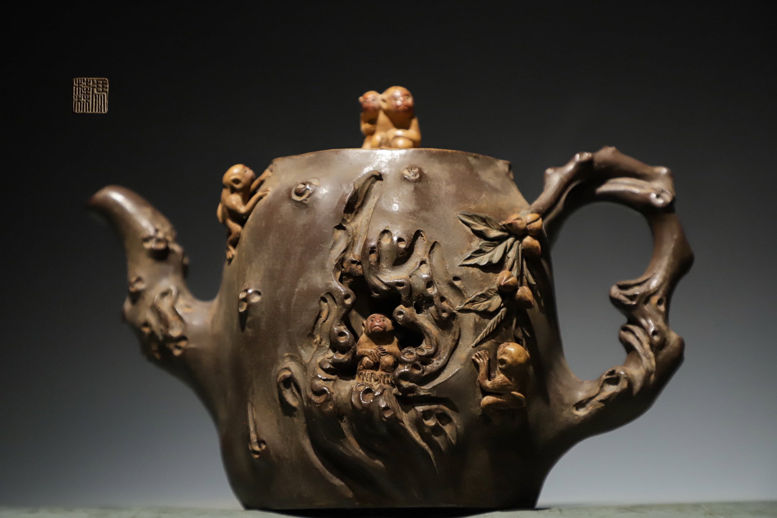 Qing Dynasty purple clay teapot (1 of 9)